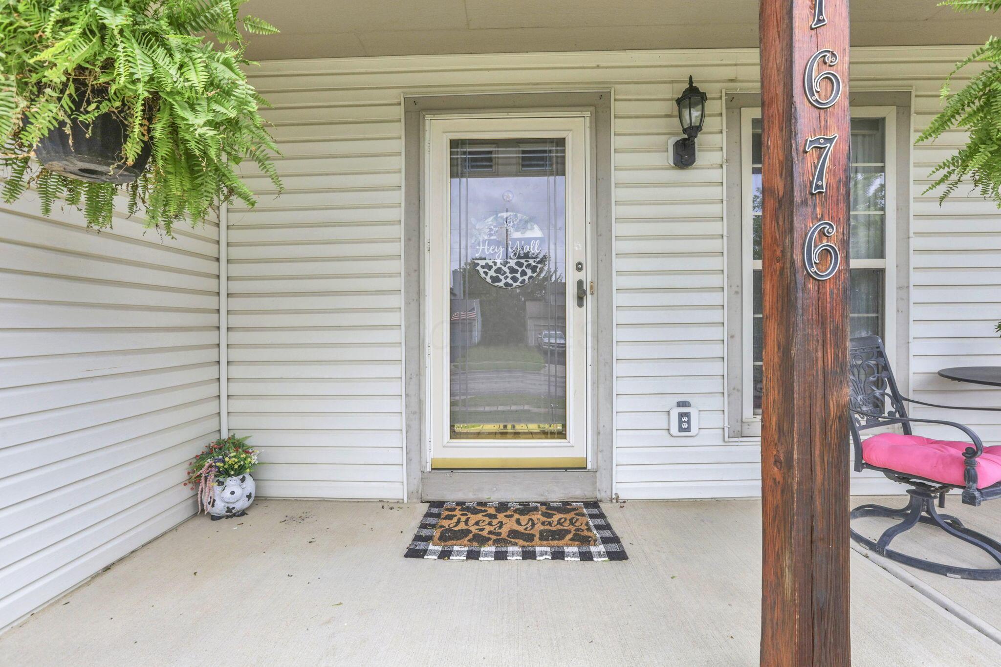 1676 Tecumseh Property Photo 6