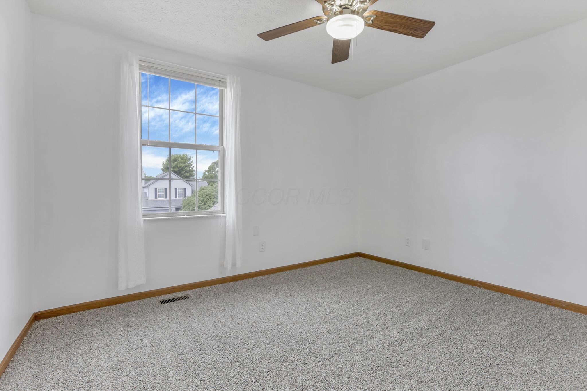 1676 Tecumseh Property Photo 33