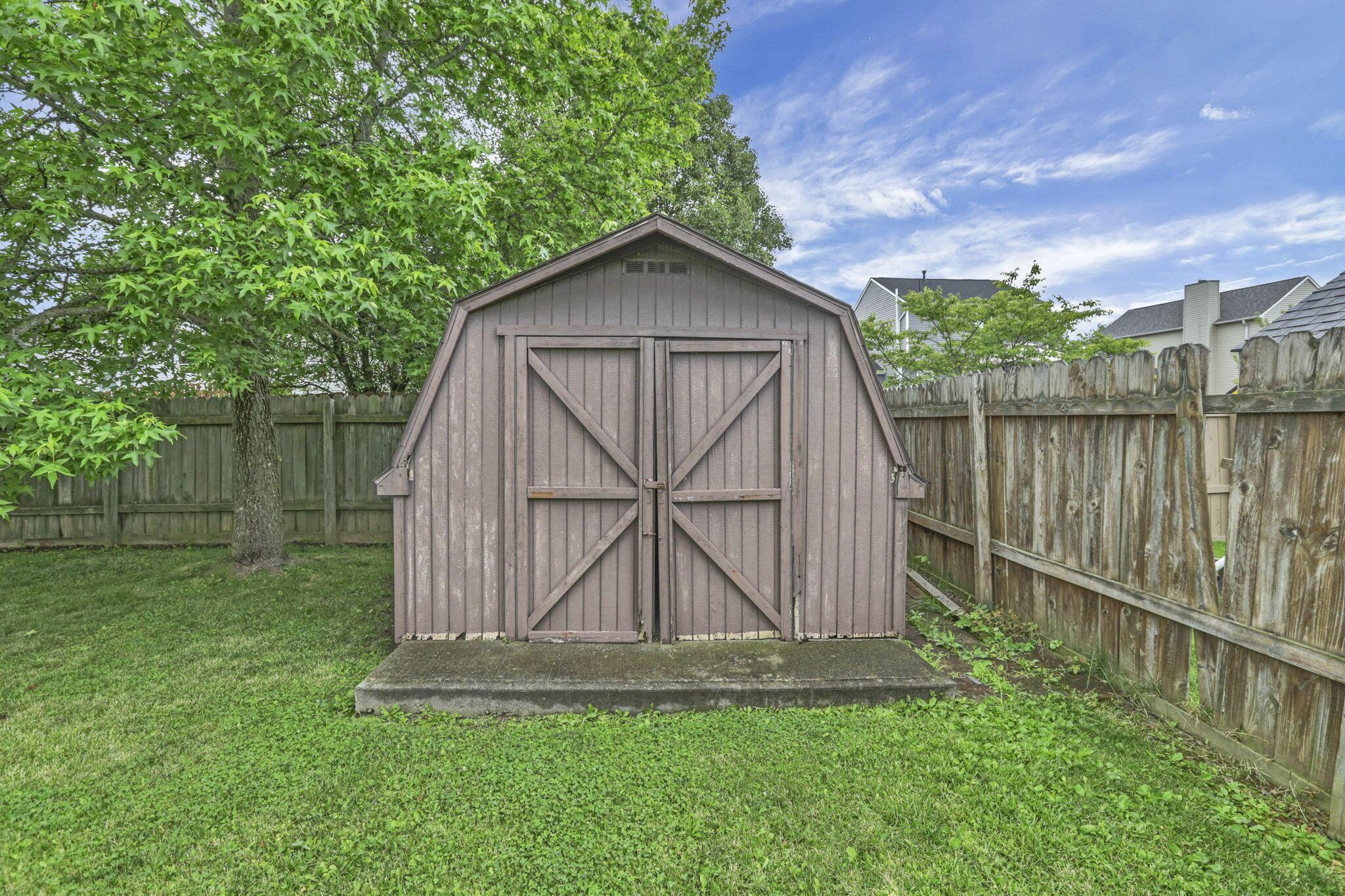 1676 Tecumseh Property Photo 47