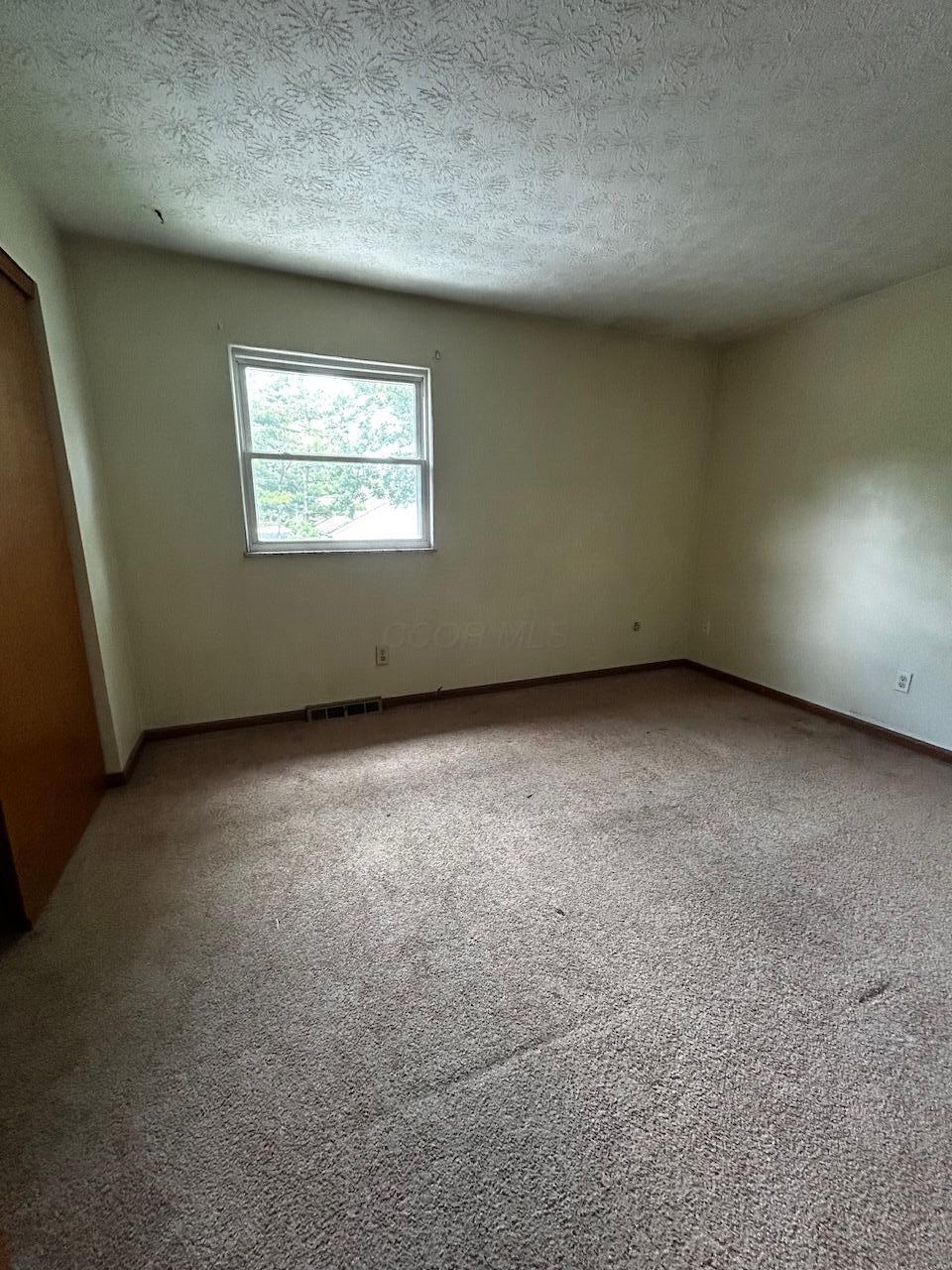 2060 Bairsford Drive Property Photo 17