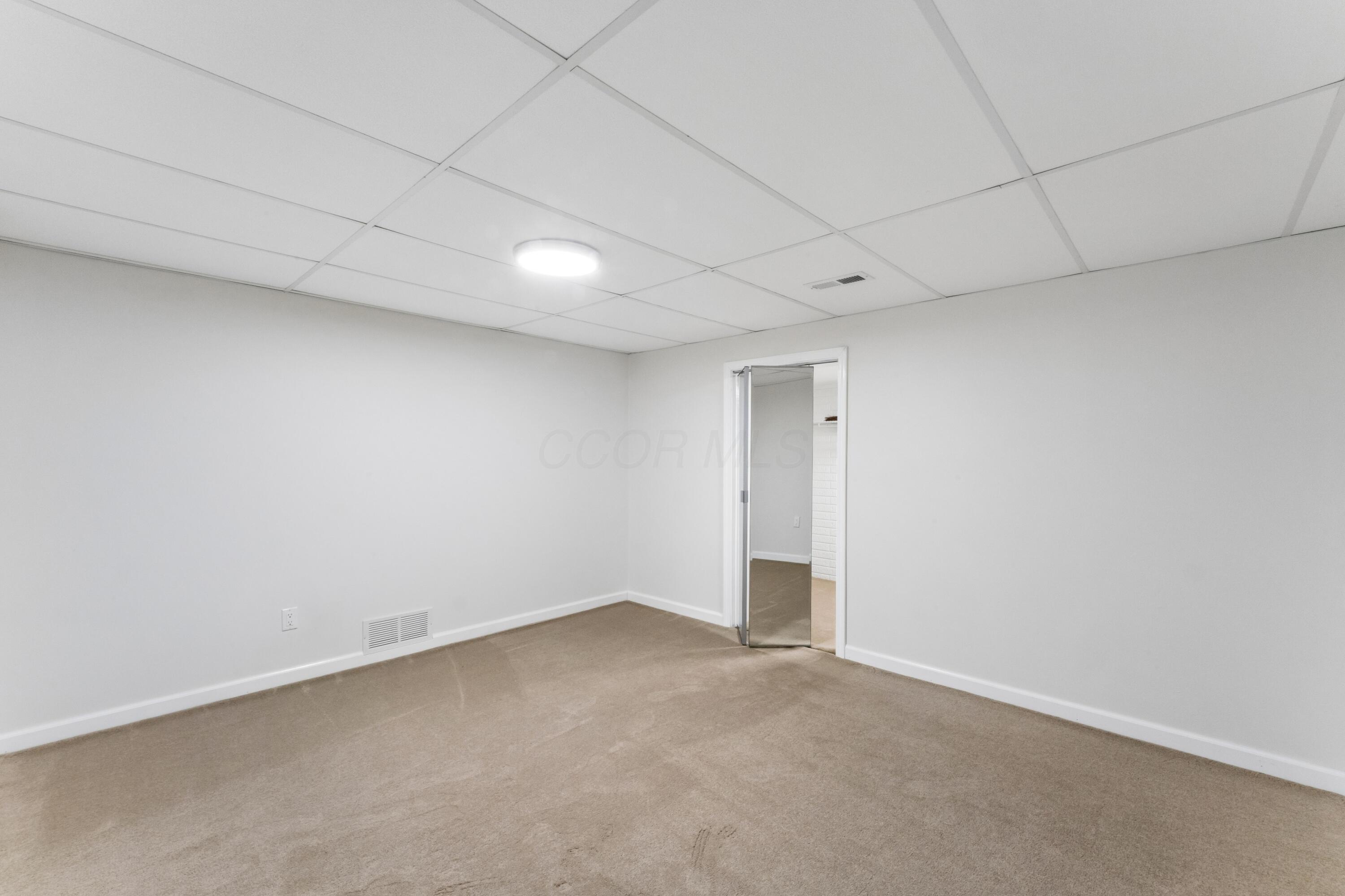 11011 Fairview Road Se Property Photo 27