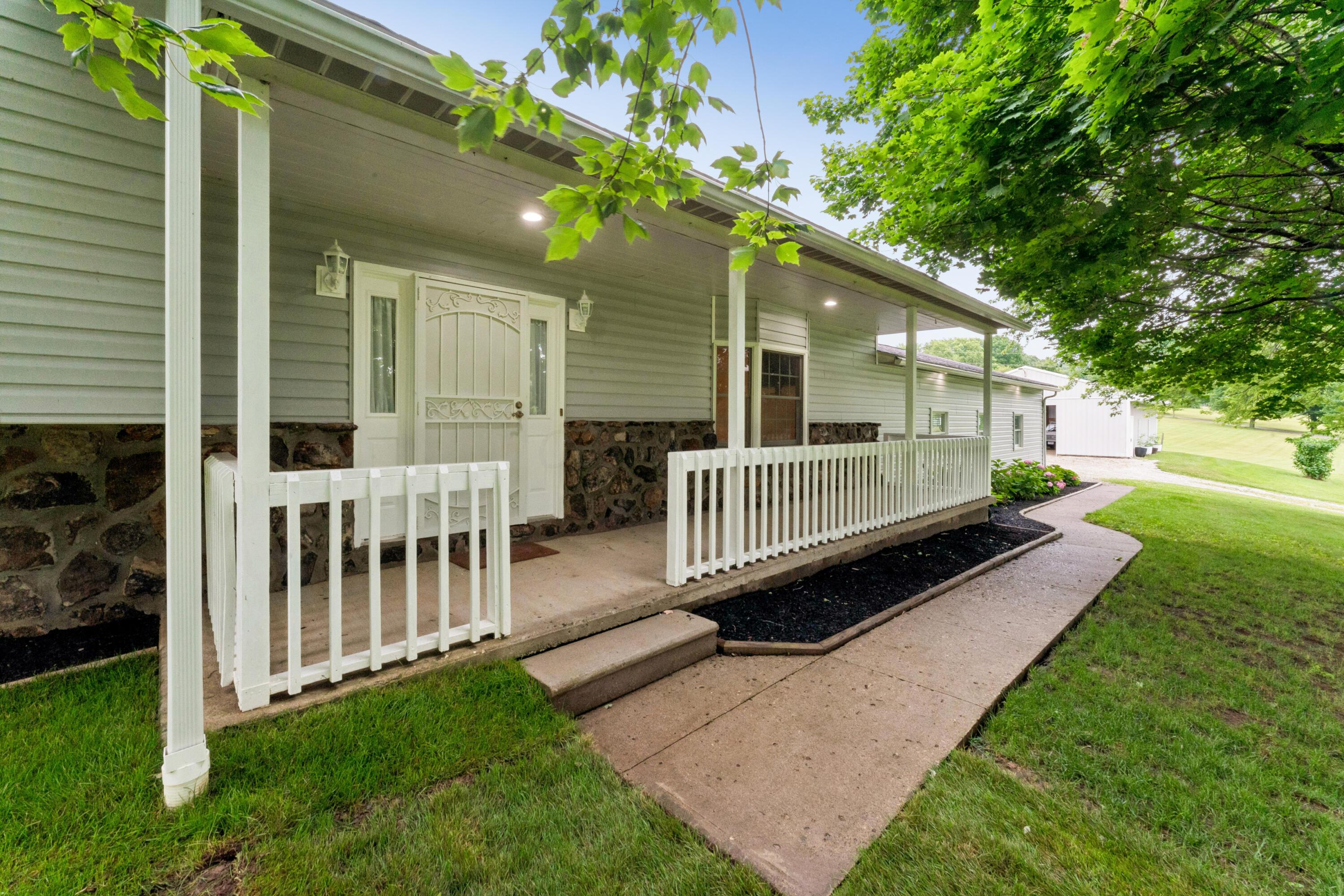 11011 Fairview Road Se Property Photo 41