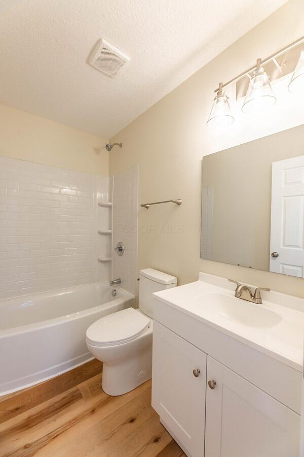 2288 Middlehurst Drive Property Photo 16