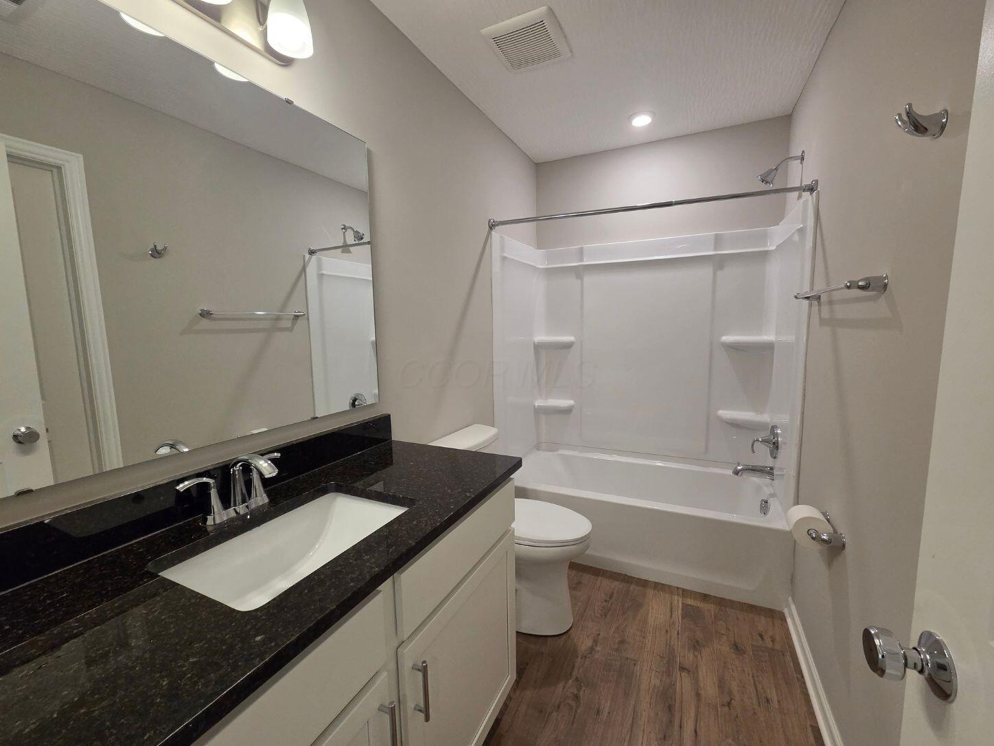 510 E High Avenue Property Photo 6