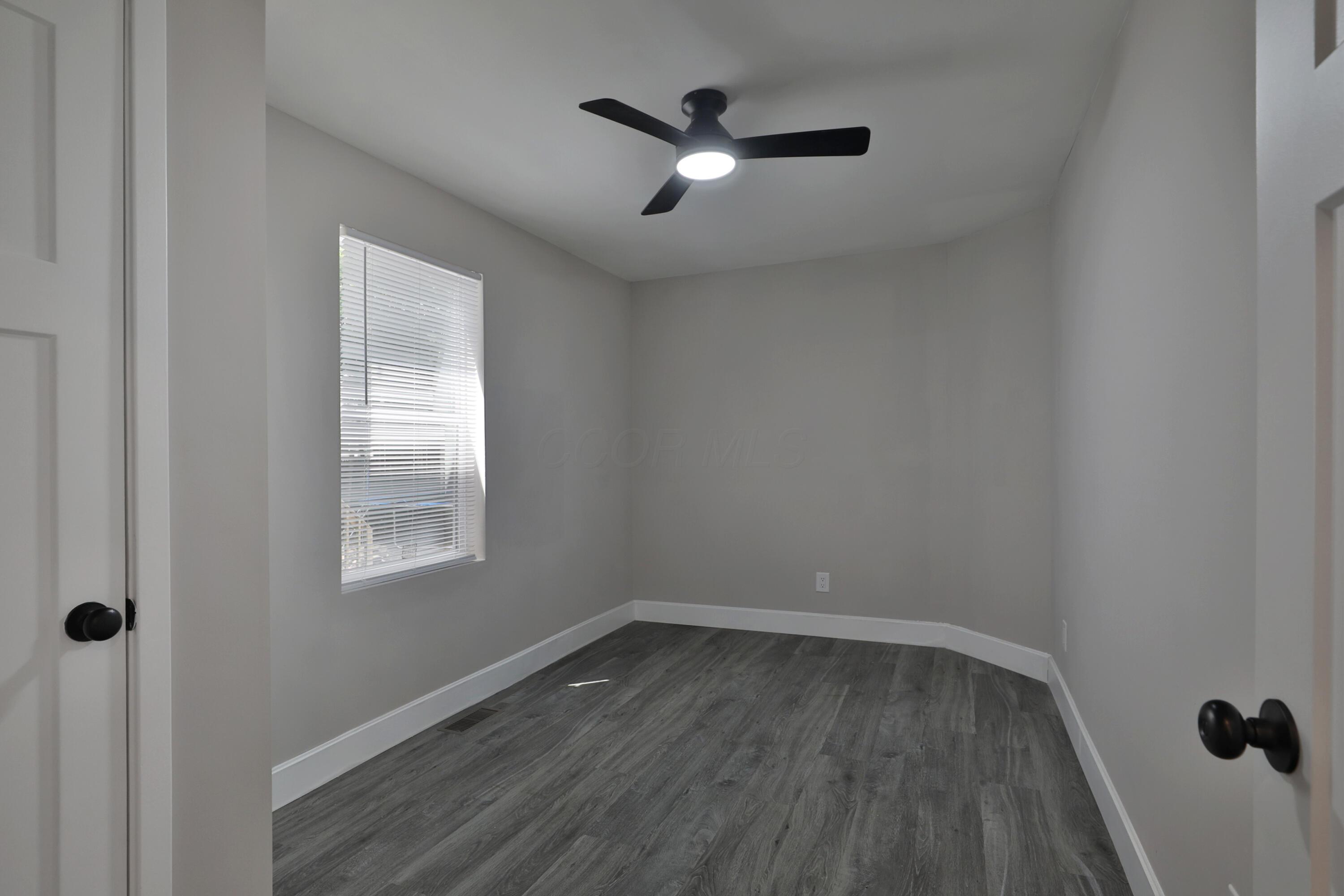 1140 E Mound Street Property Photo 15
