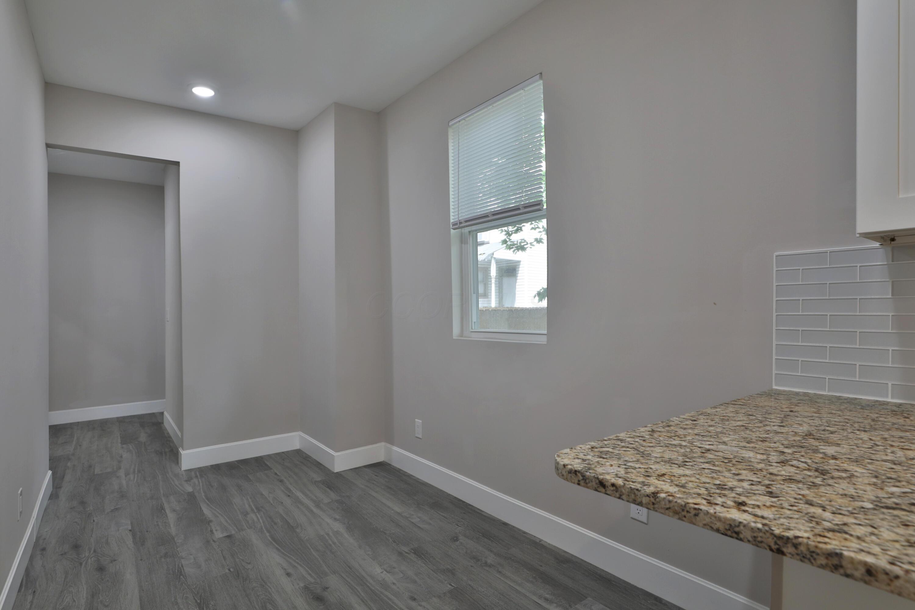 1140 E Mound Street Property Photo 17