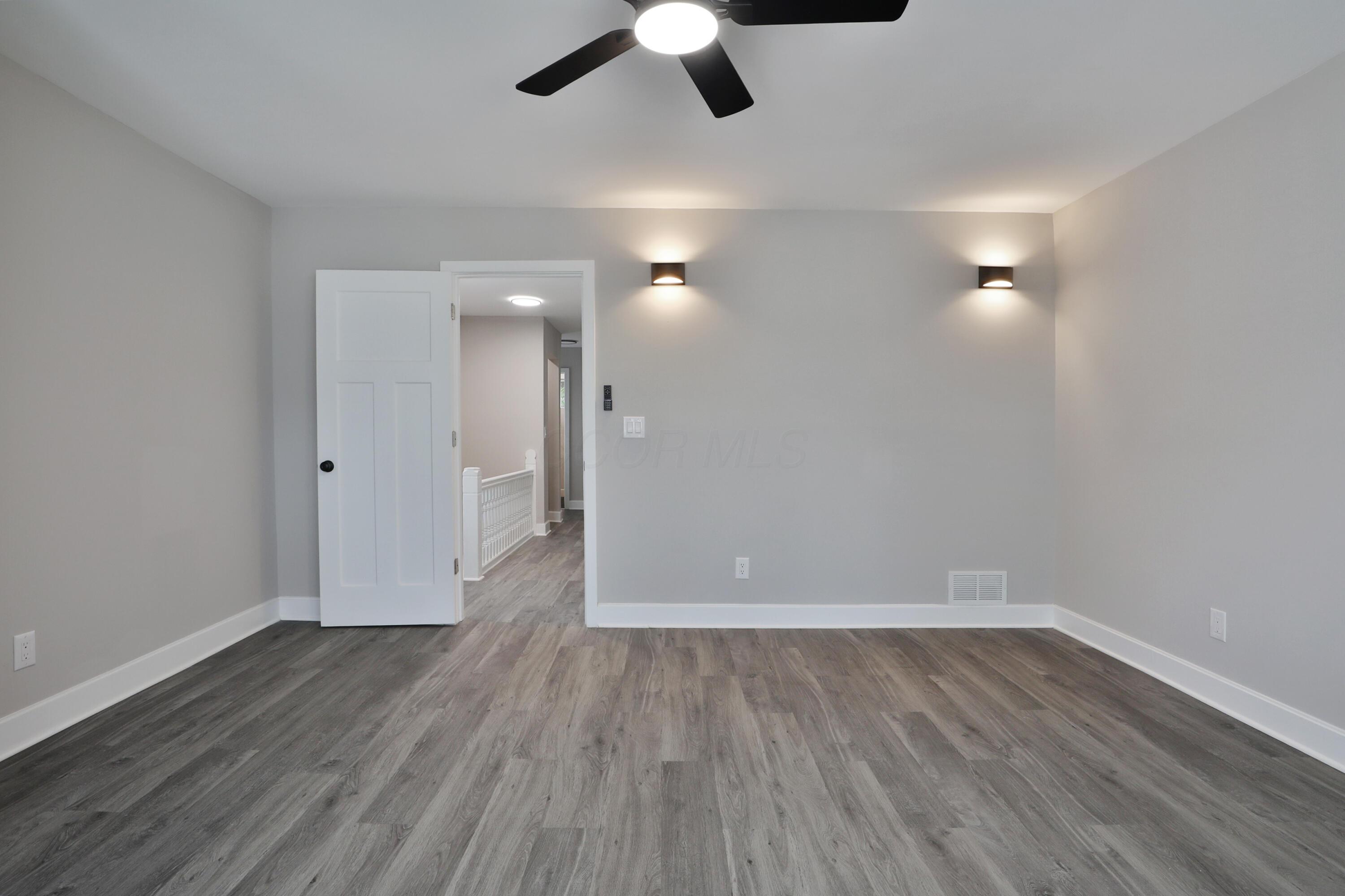 1140 E Mound Street Property Photo 27