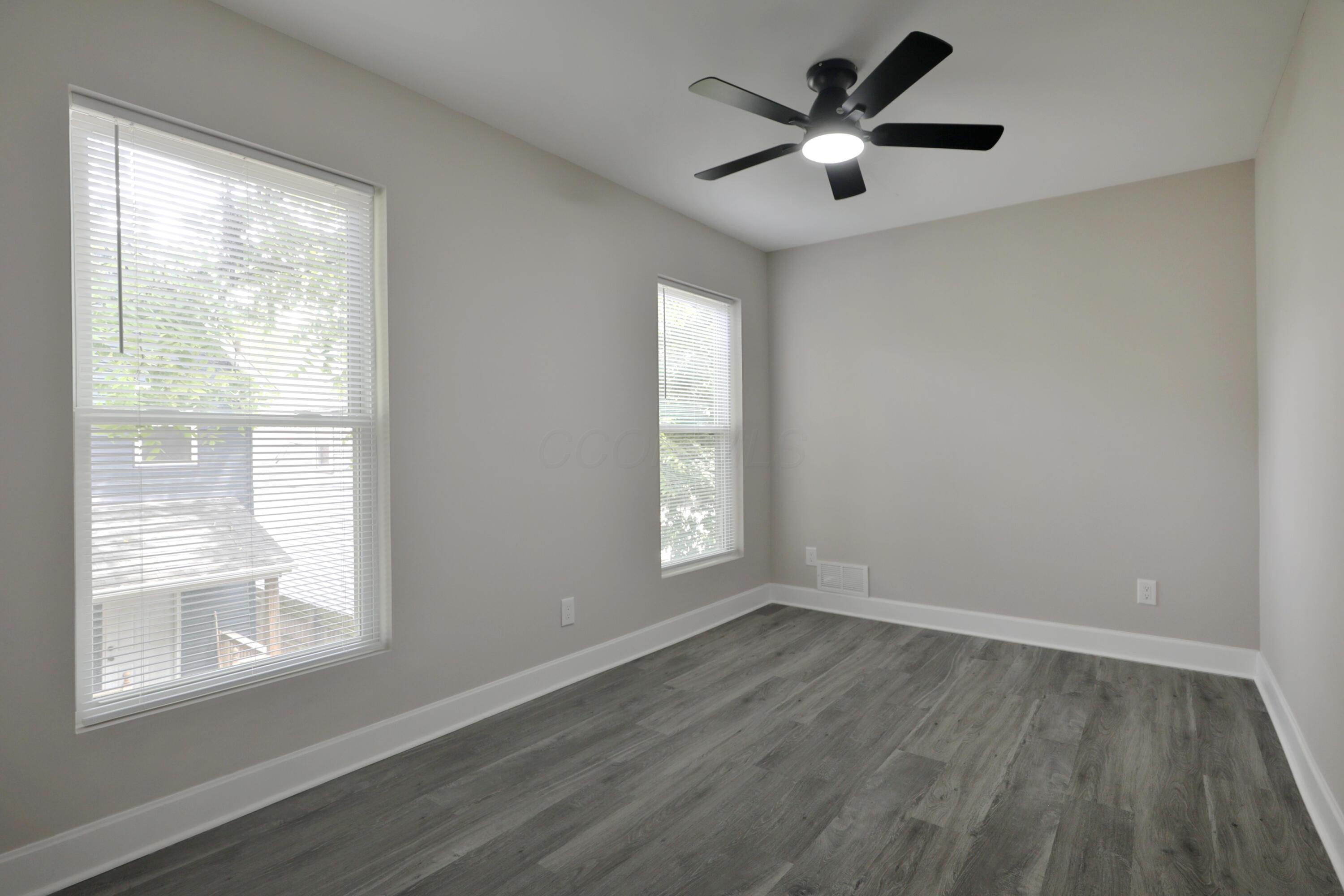 1140 E Mound Street Property Photo 28