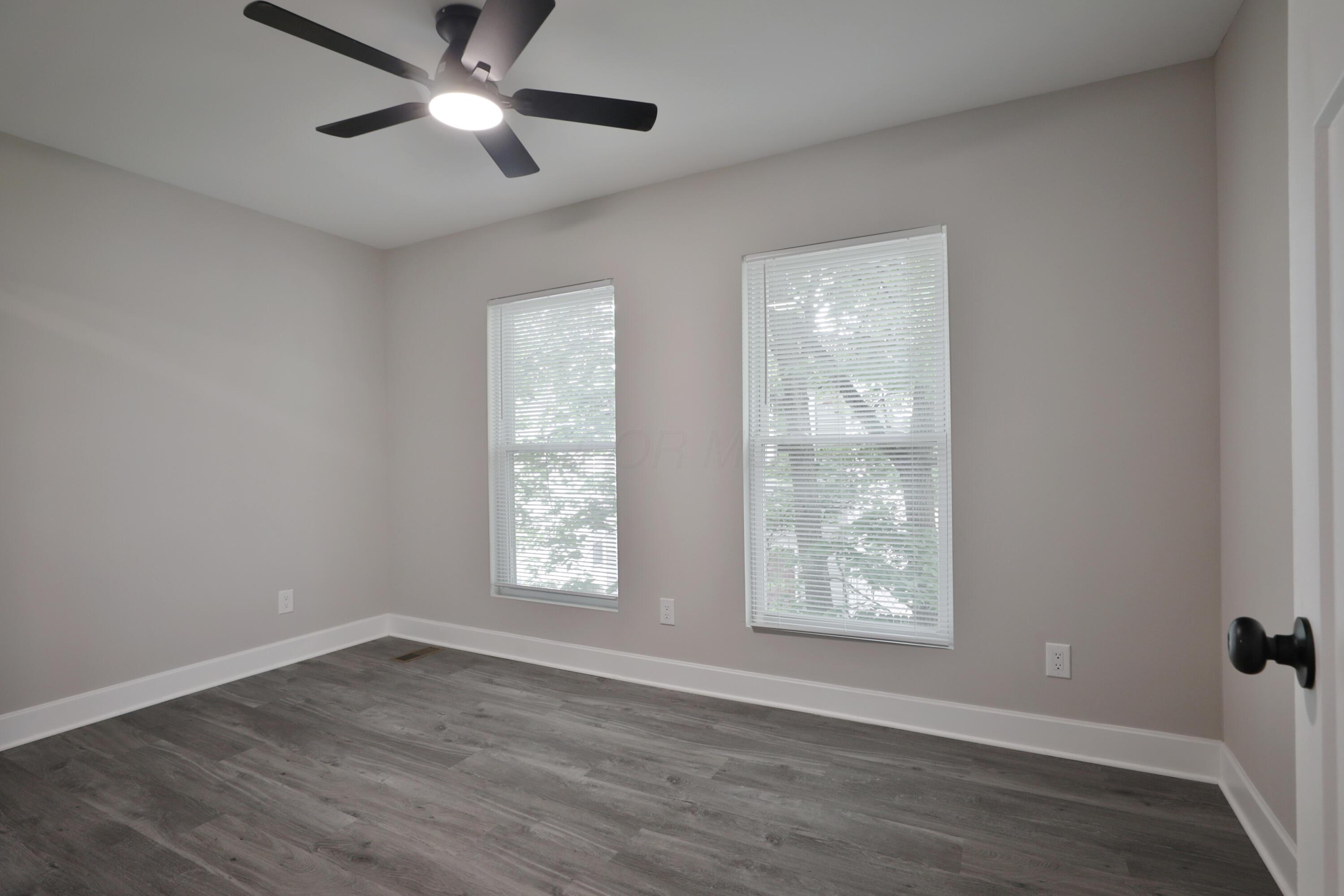 1140 E Mound Street Property Photo 30