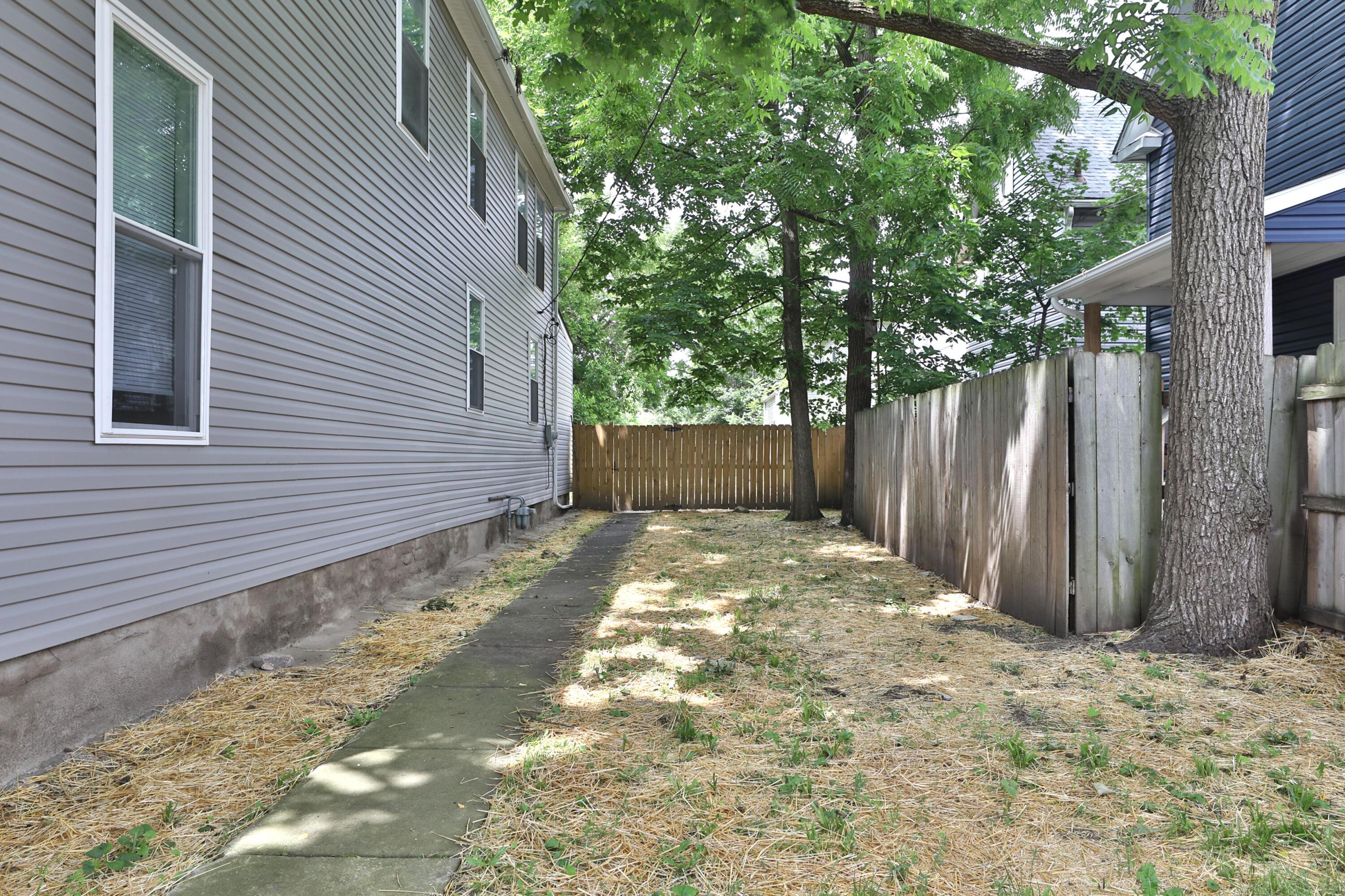 1140 E Mound Street Property Photo 35