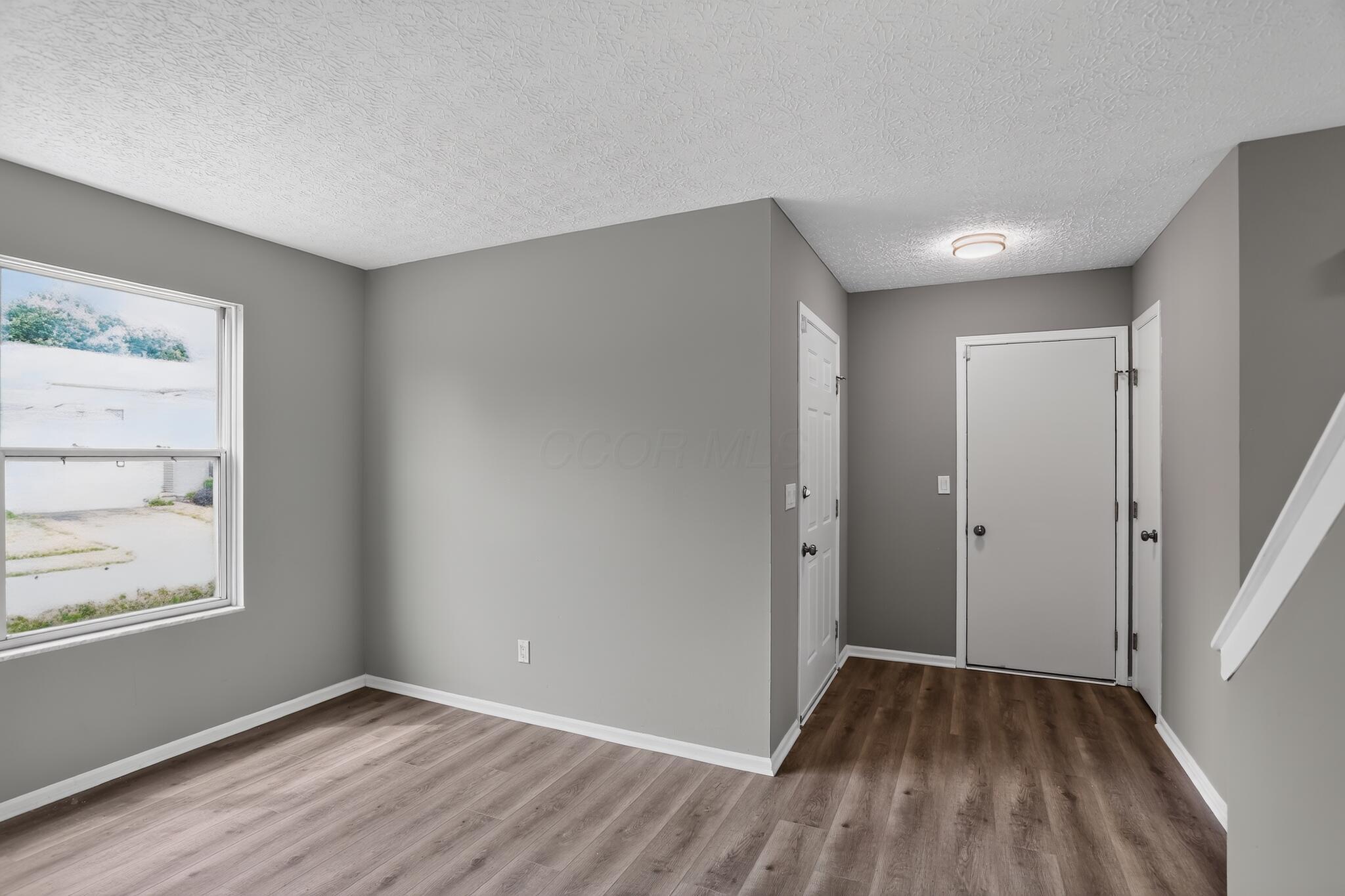 2724 Raphael Drive Property Photo 3