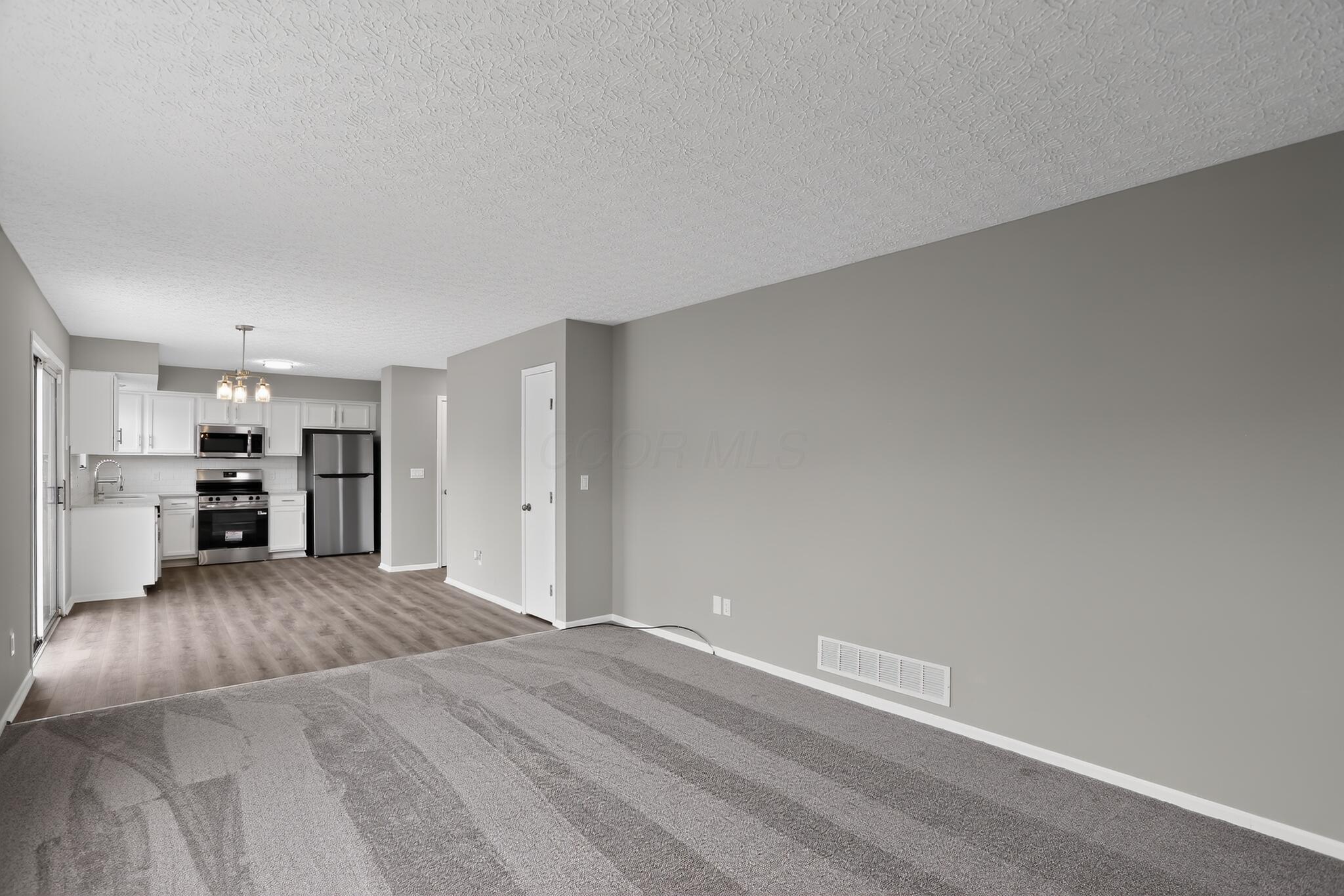 2724 Raphael Drive Property Photo 5