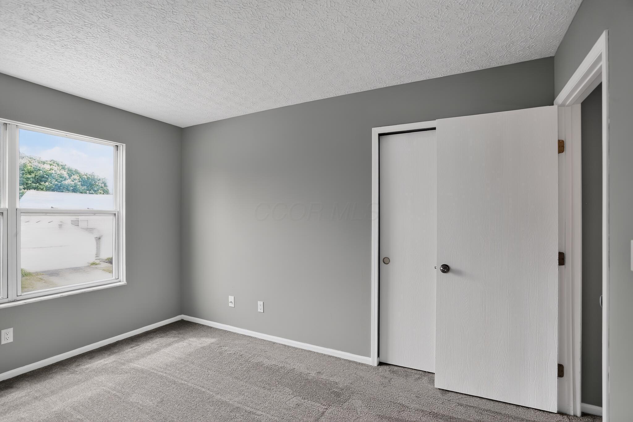 2724 Raphael Drive Property Photo 11