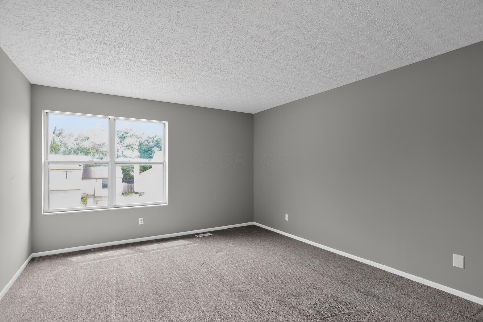 2724 Raphael Drive Property Photo 12
