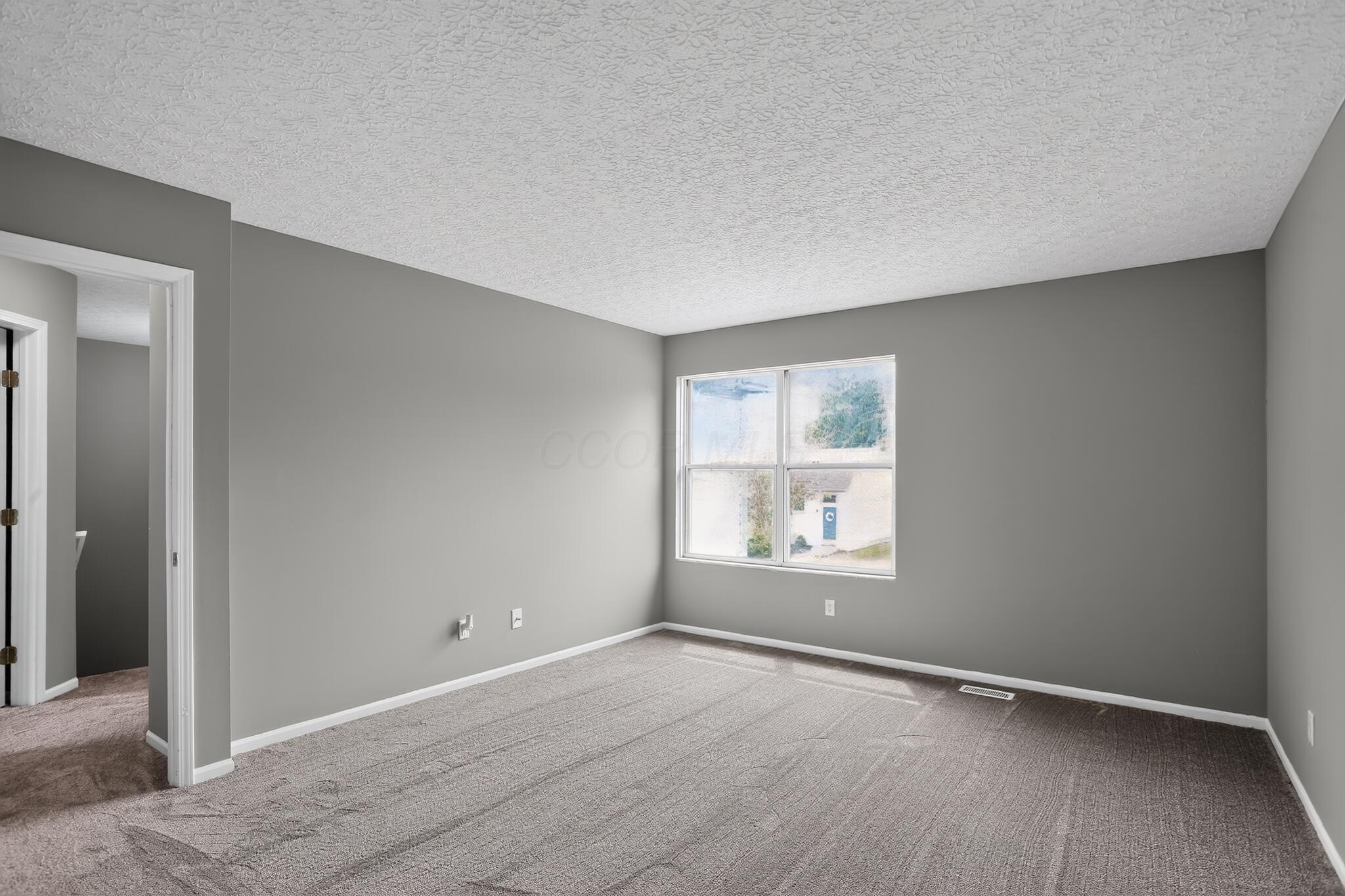 2724 Raphael Drive Property Photo 14