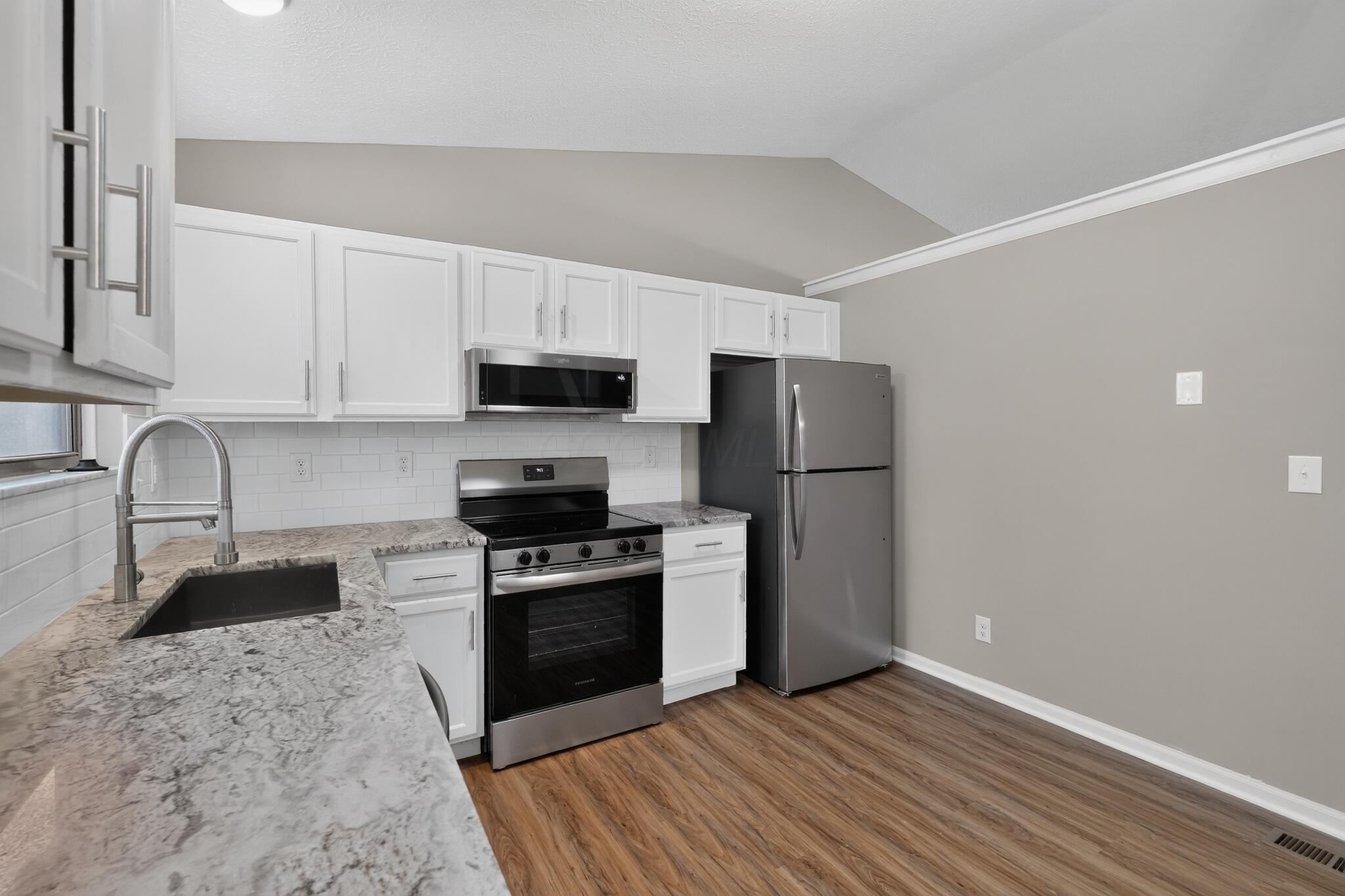 2836 Beal Drive Property Photo 9