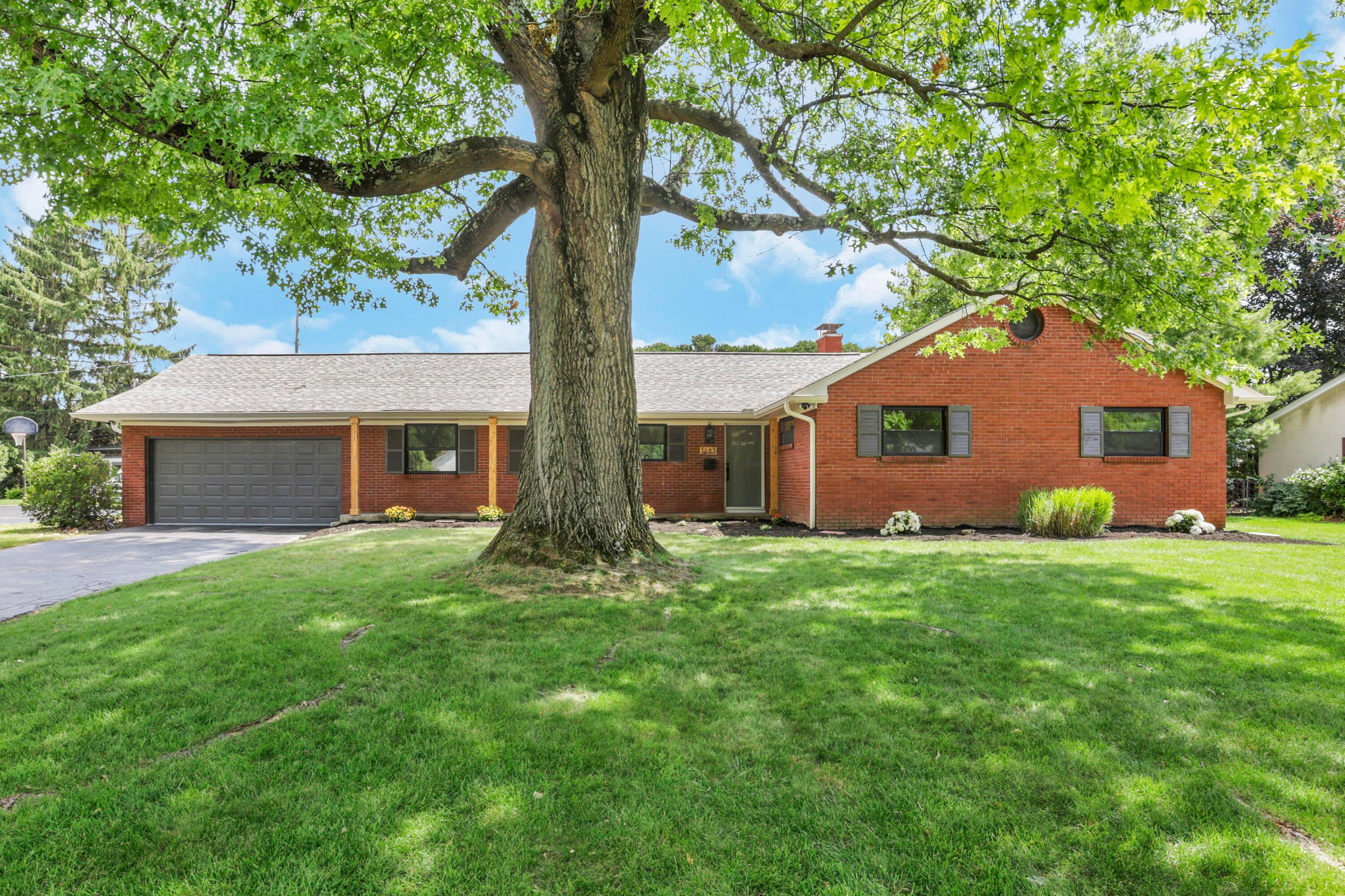 1285 Kingsgate Road