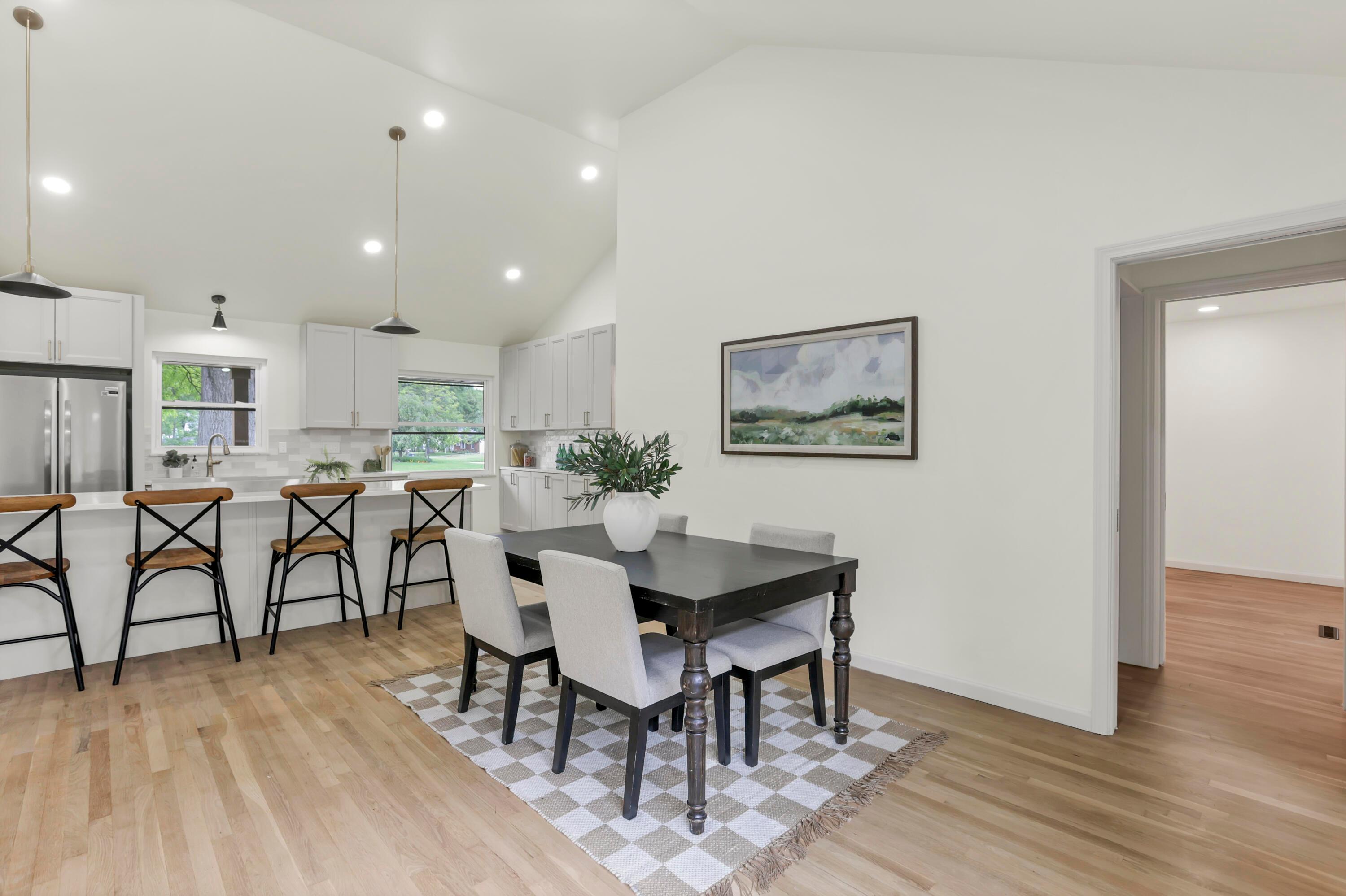 1285 Kingsgate Road Property Photo 10