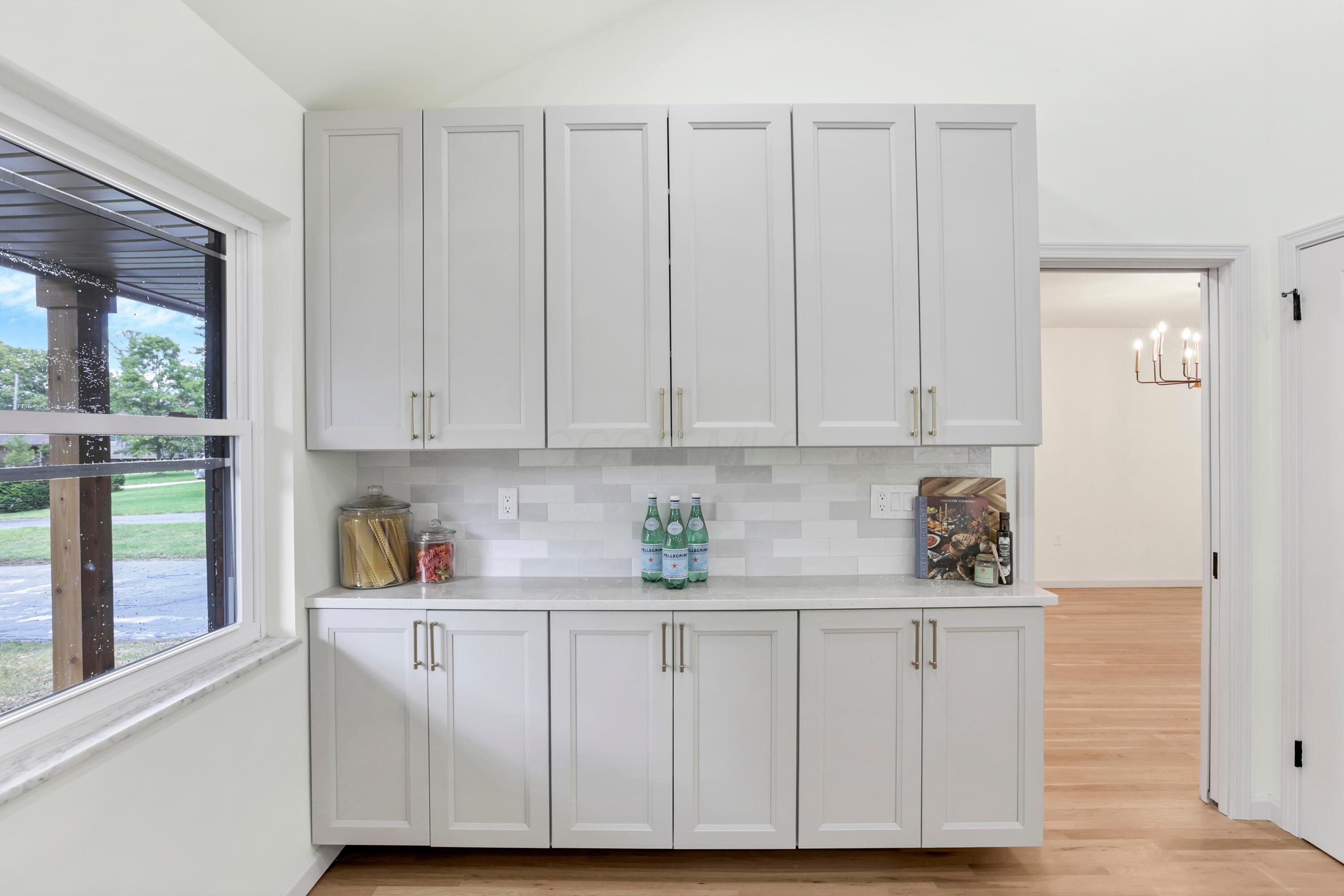1285 Kingsgate Road Property Photo 16