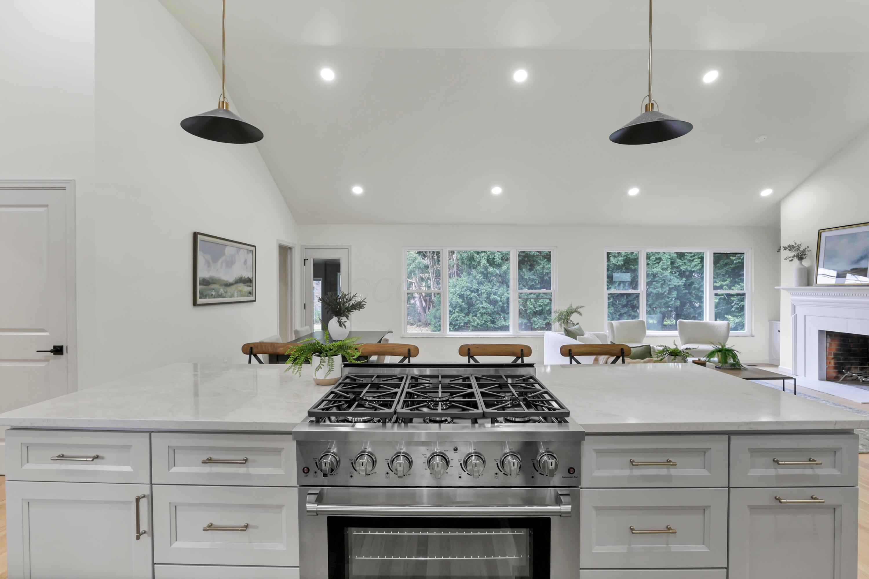 1285 Kingsgate Road Property Photo 18