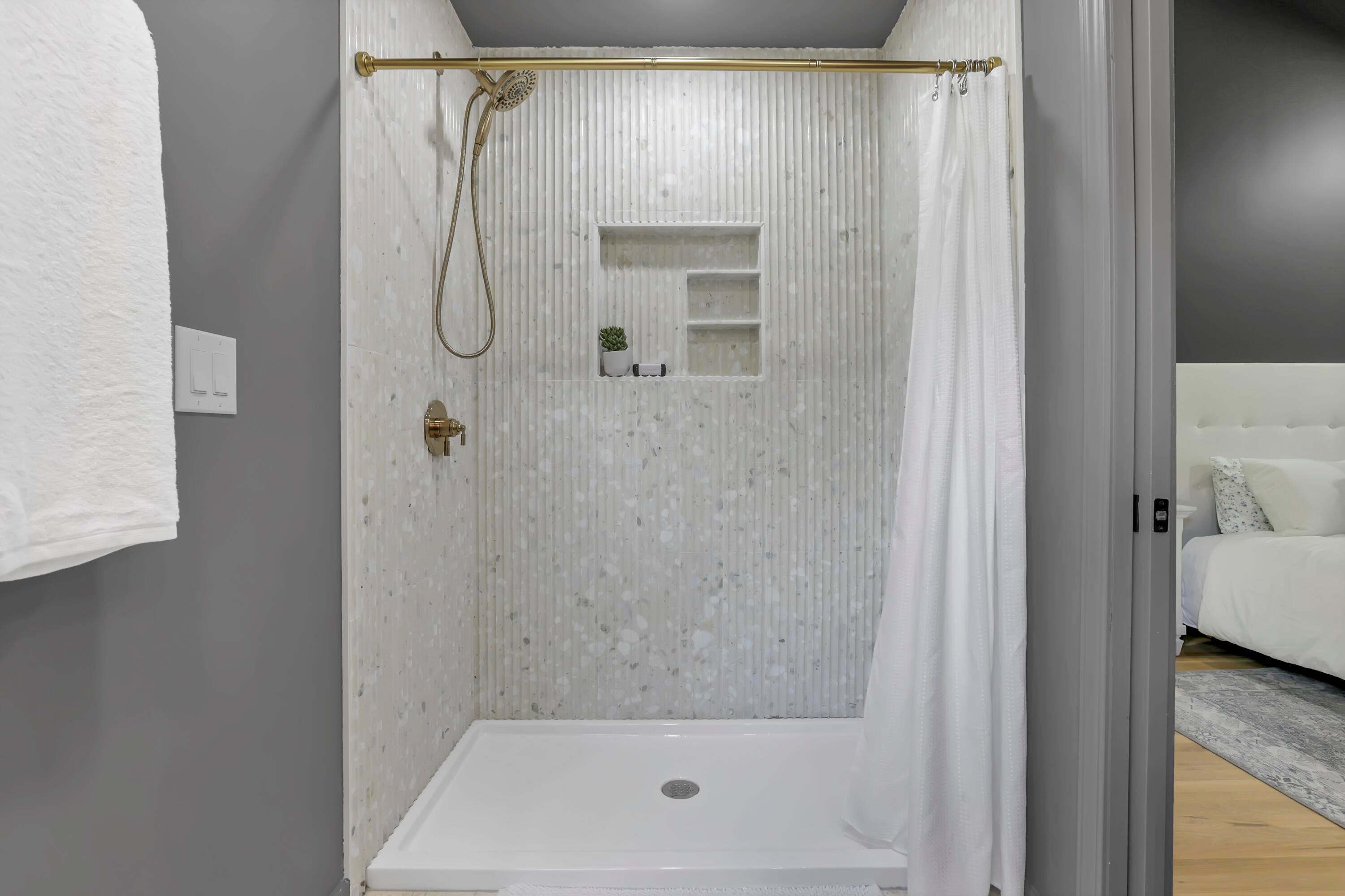 1285 Kingsgate Road Property Photo 28