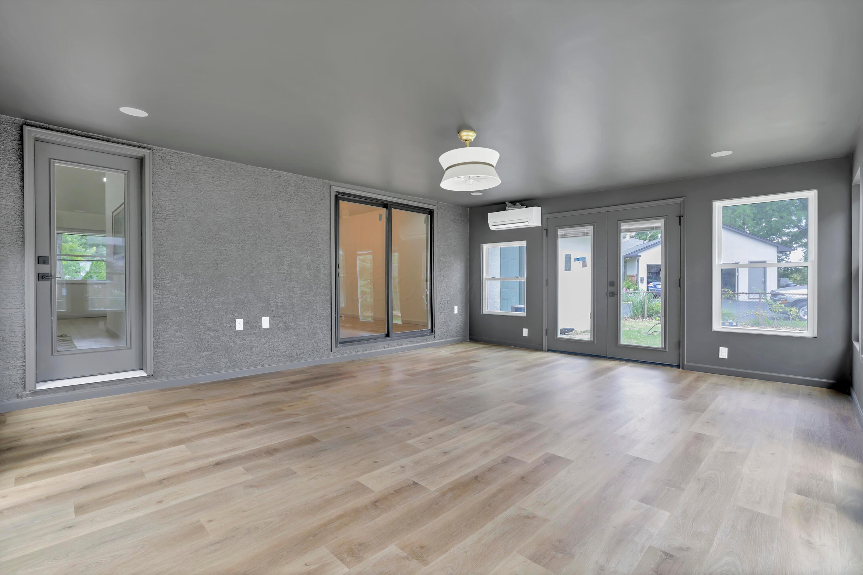 1285 Kingsgate Road Property Photo 39