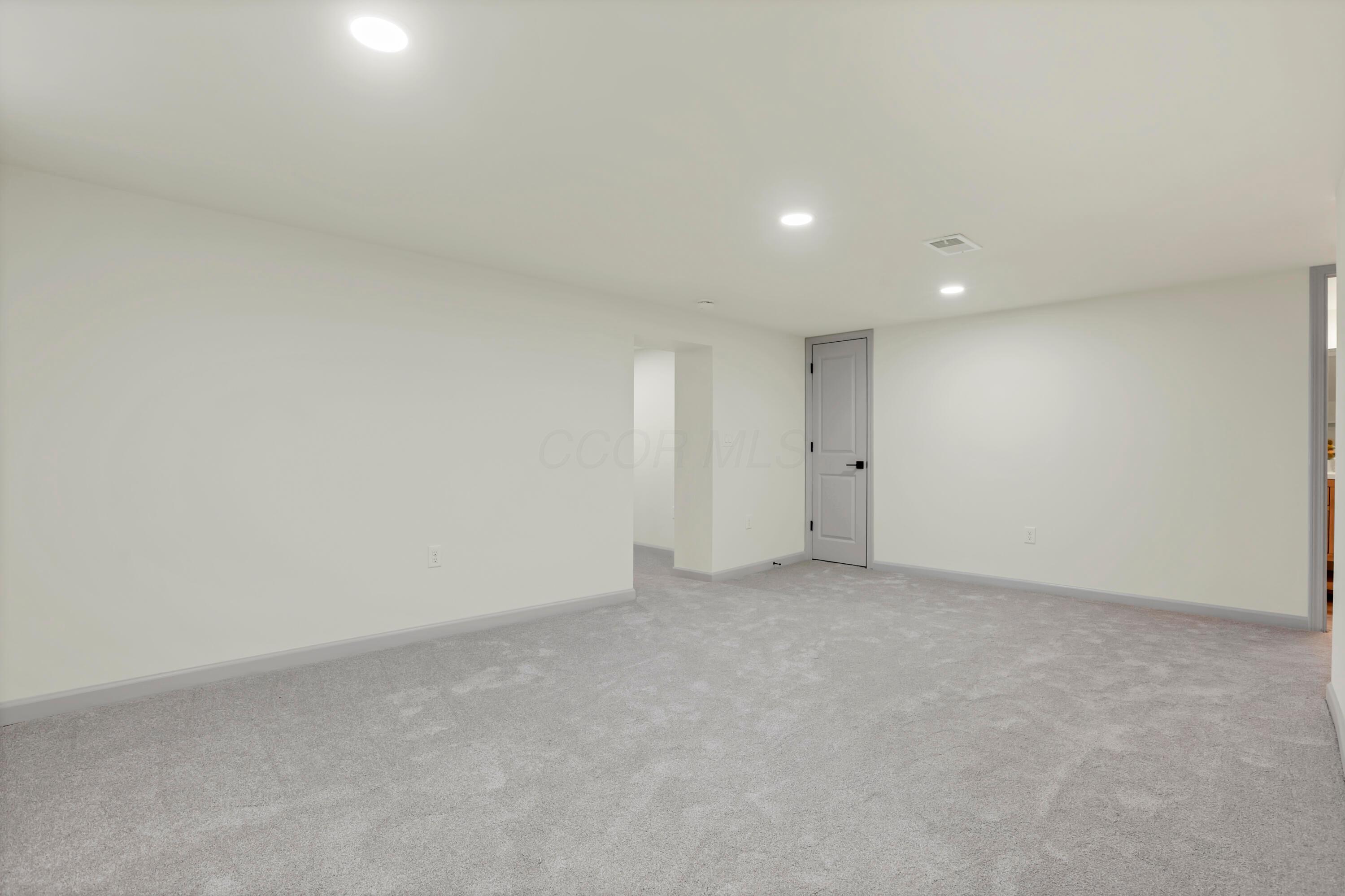 1285 Kingsgate Road Property Photo 41