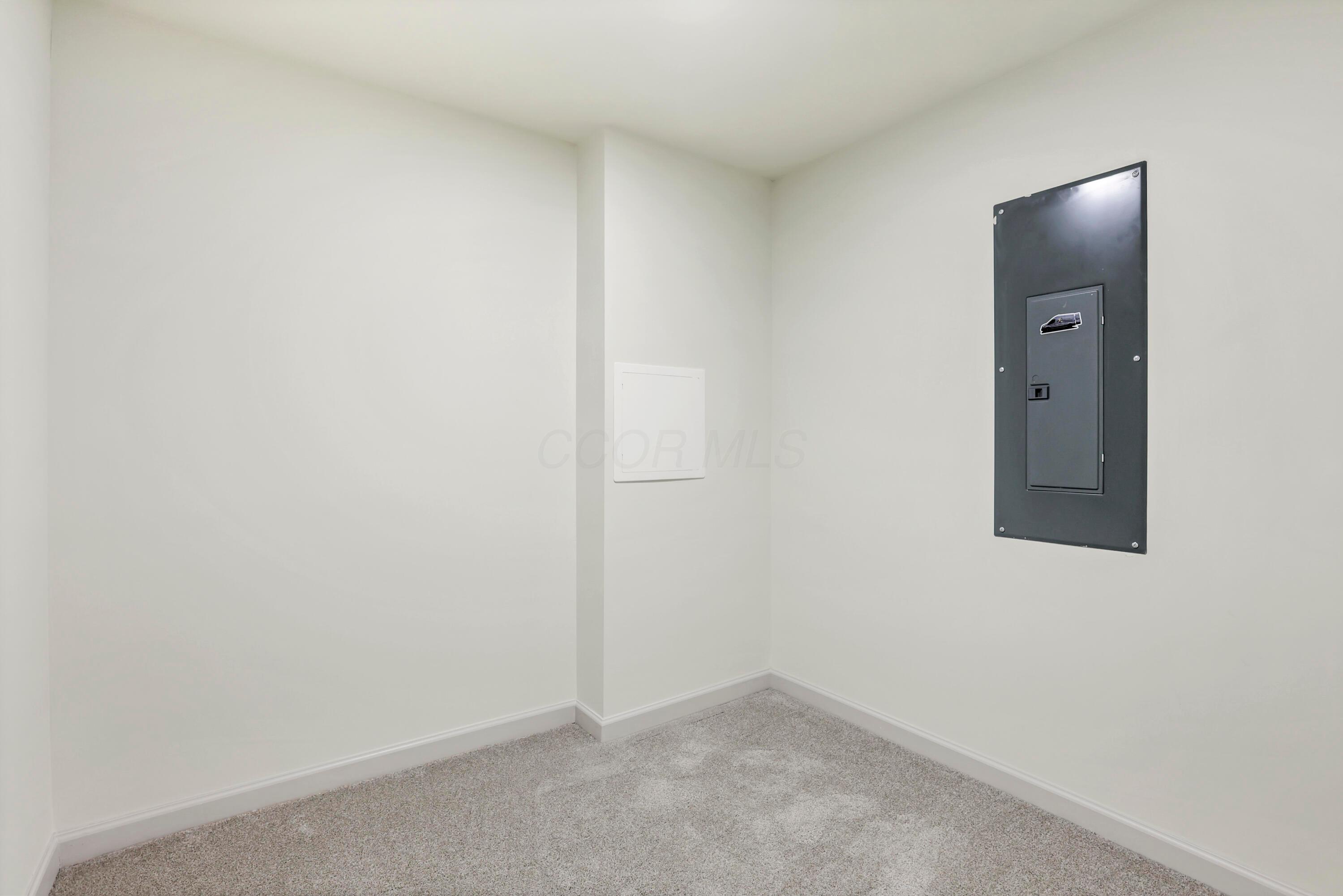 1285 Kingsgate Road Property Photo 47