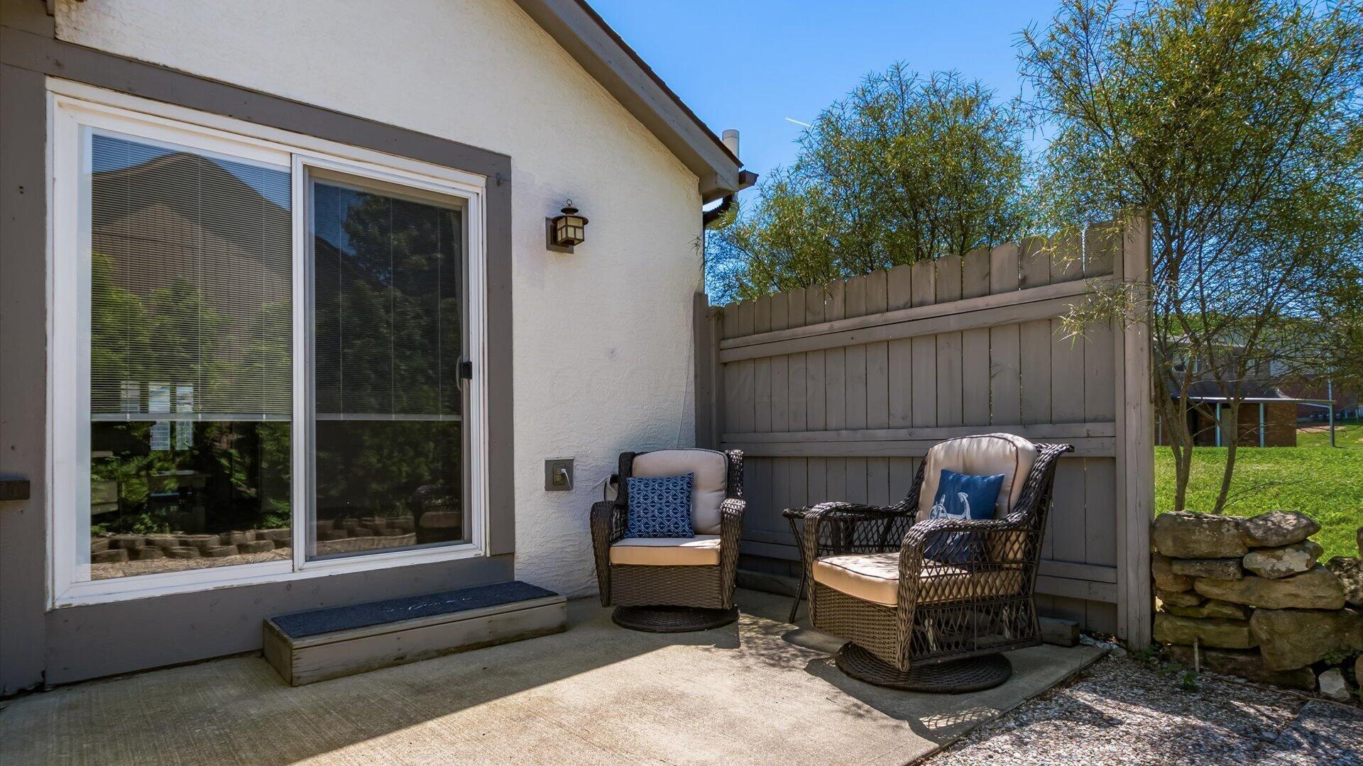 1366 Londondale Parkway Property Photo 25