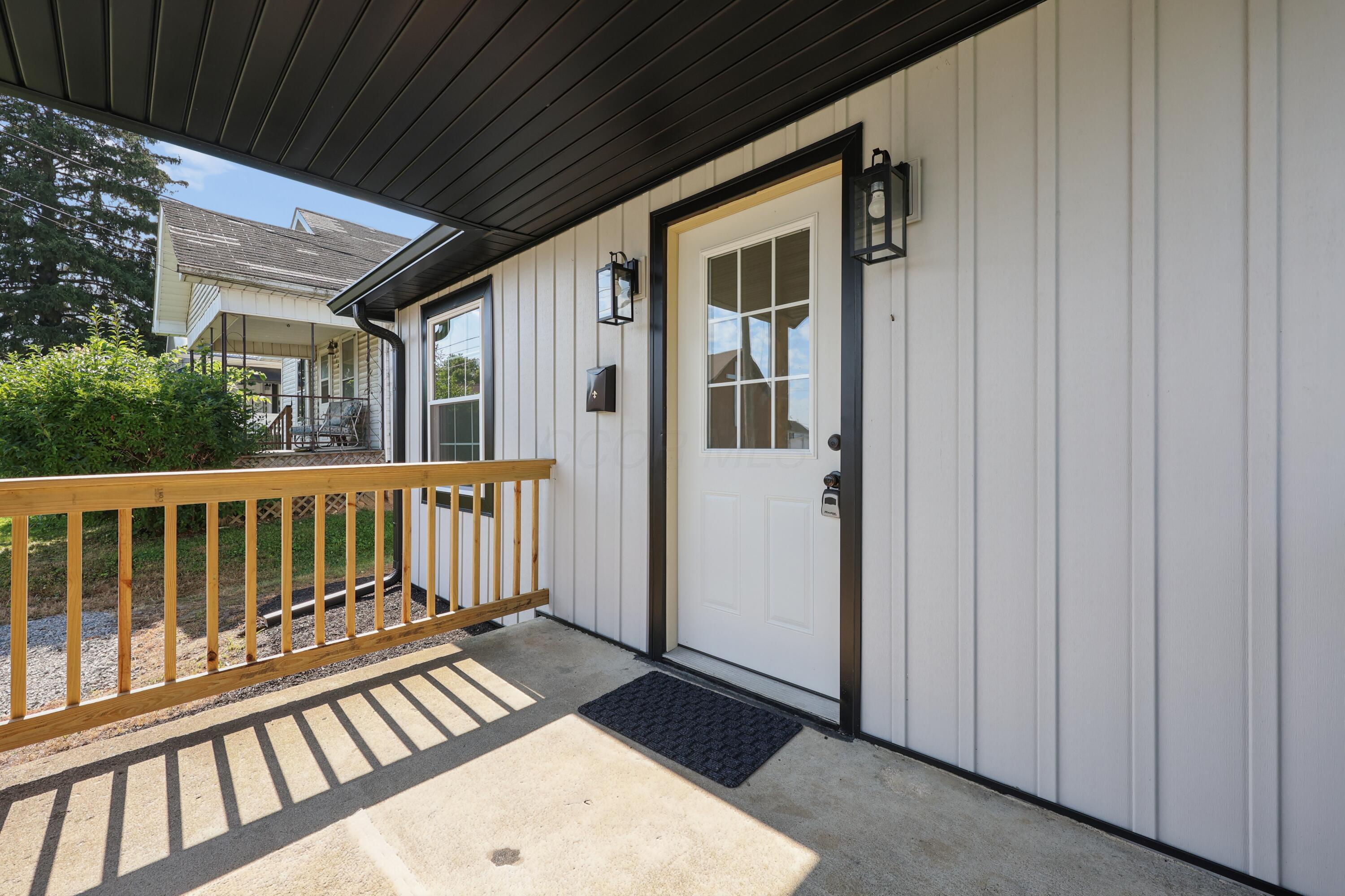 411 E Ohio Street Property Photo 4