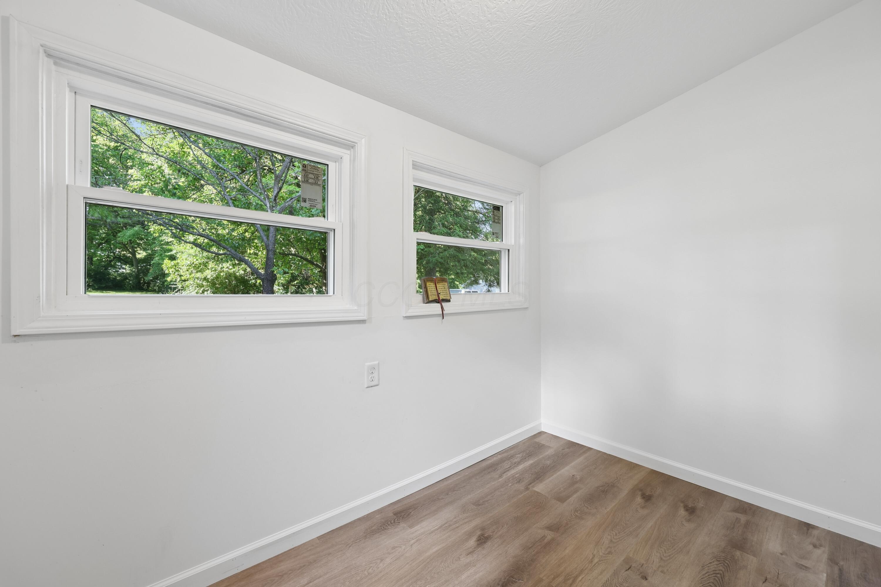 411 E Ohio Street Property Photo 15