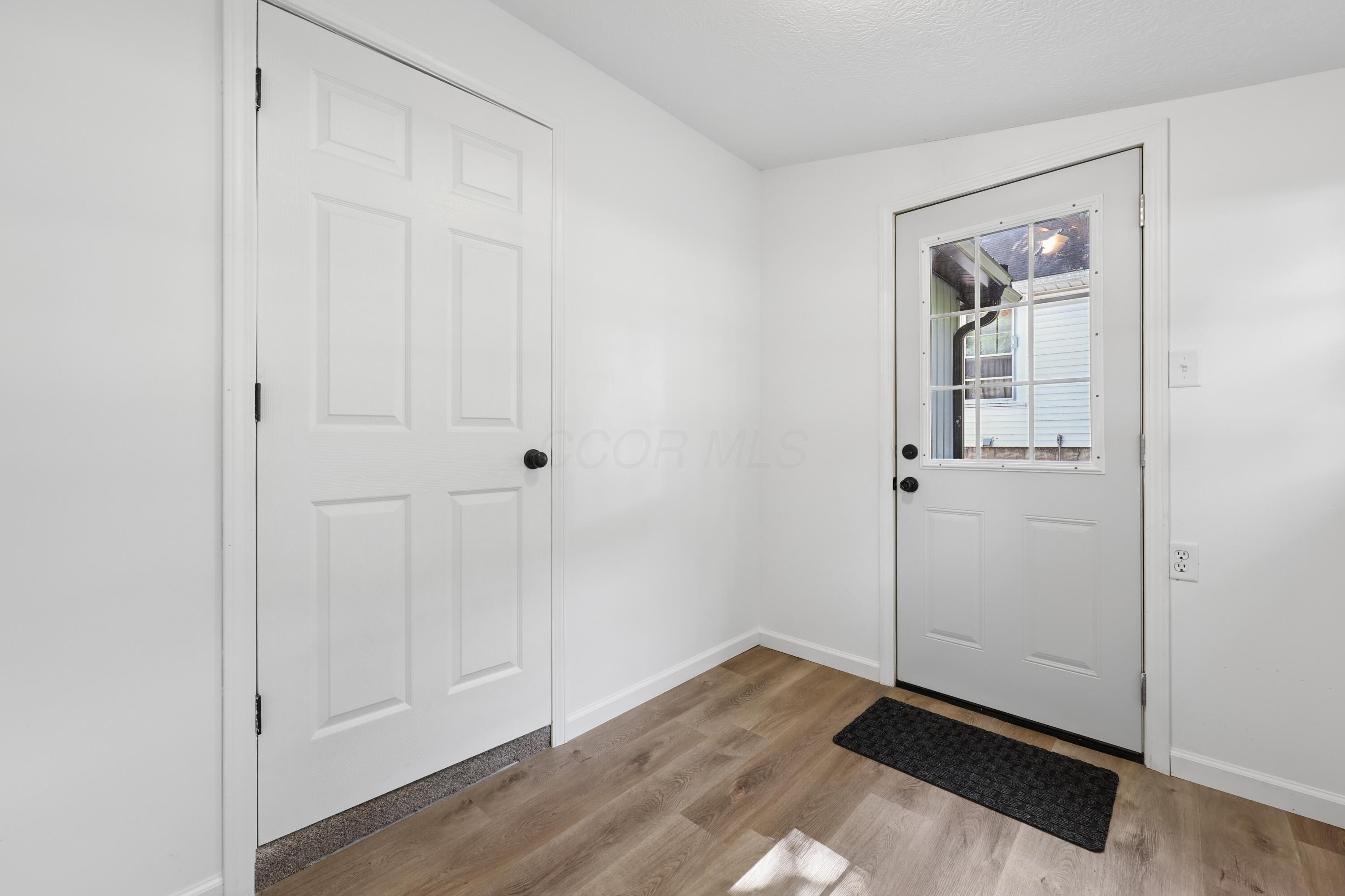 411 E Ohio Street Property Photo 16