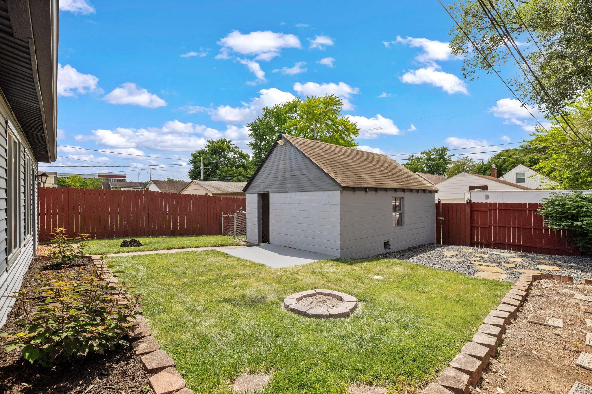833 Copeland Road Property Photo 41