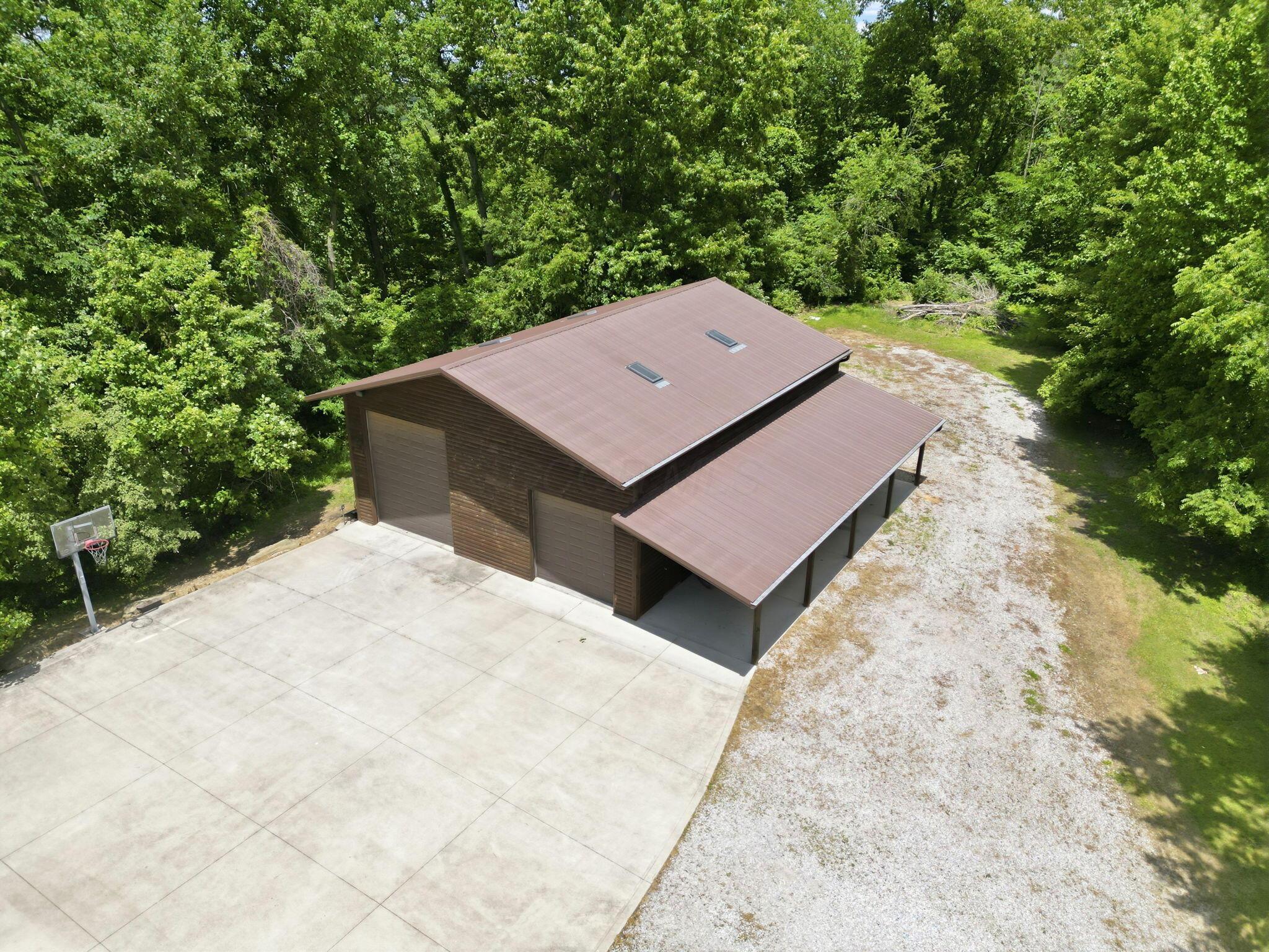 2611 Eckert Road Se Property Photo 11