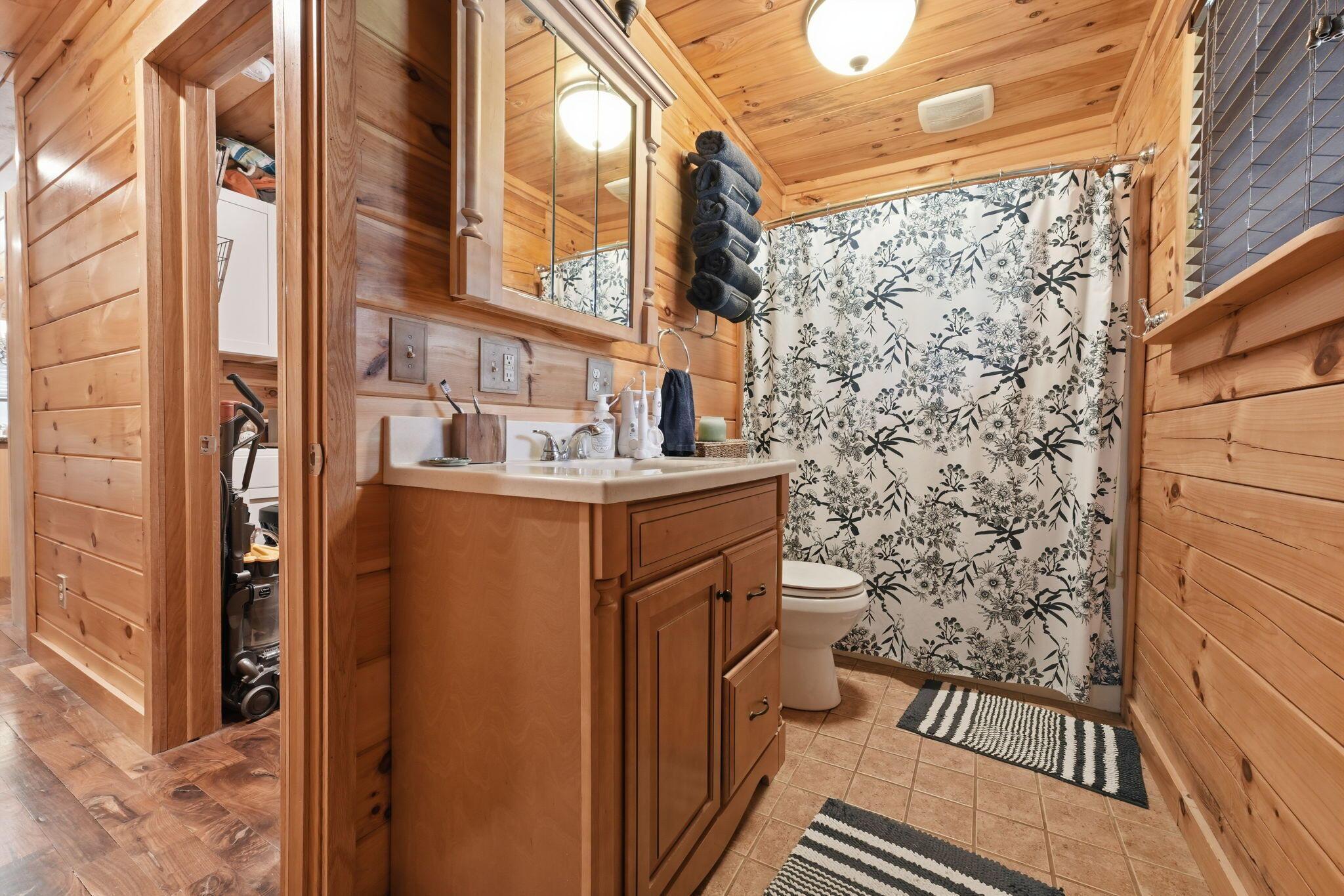 2611 Eckert Road Se Property Photo 43