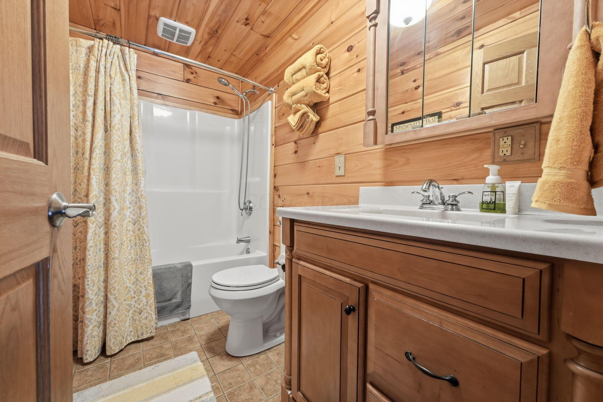 2611 Eckert Road Se Property Photo 51