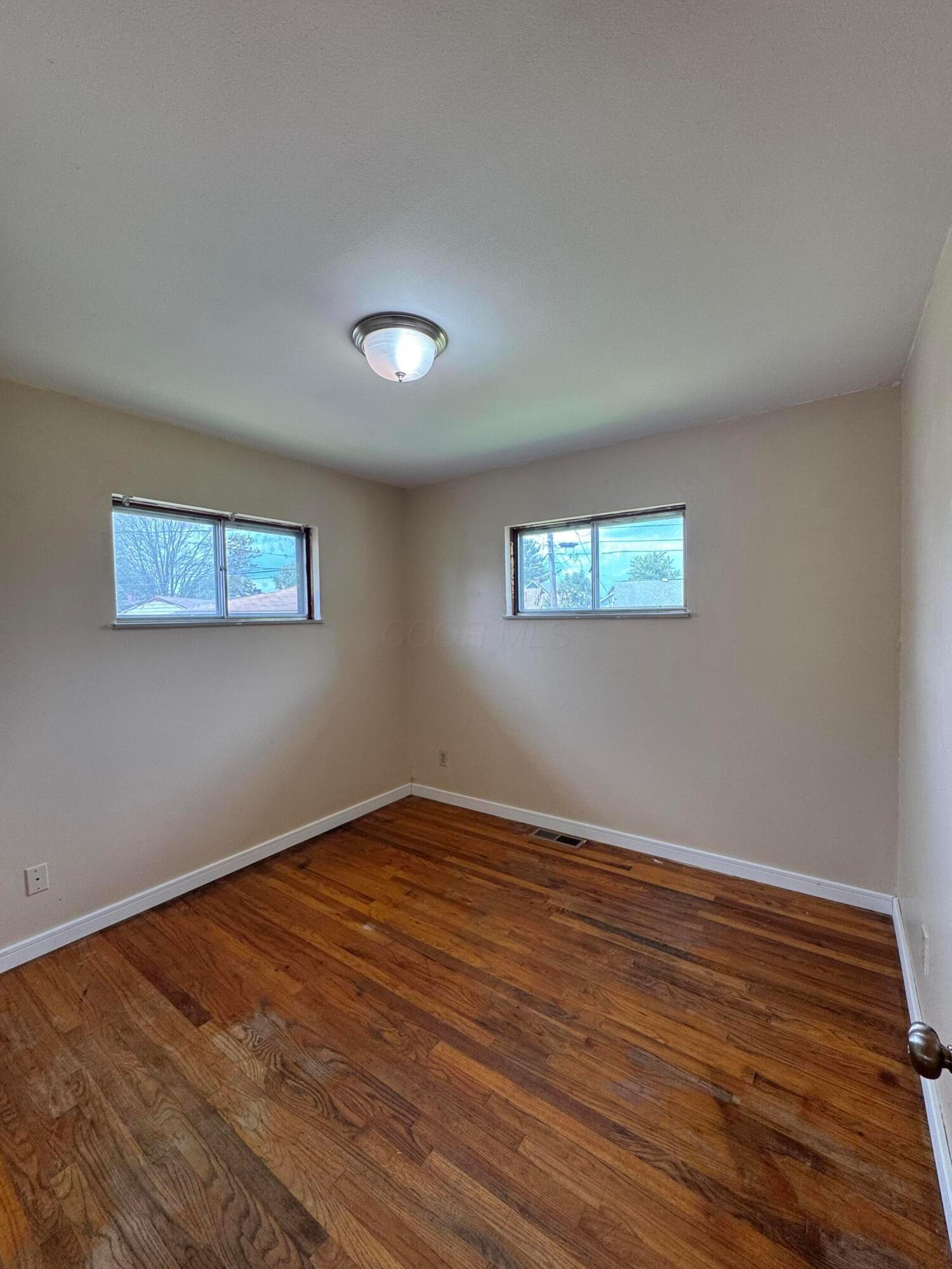 2480 Vanderberg Avenue Property Photo 11