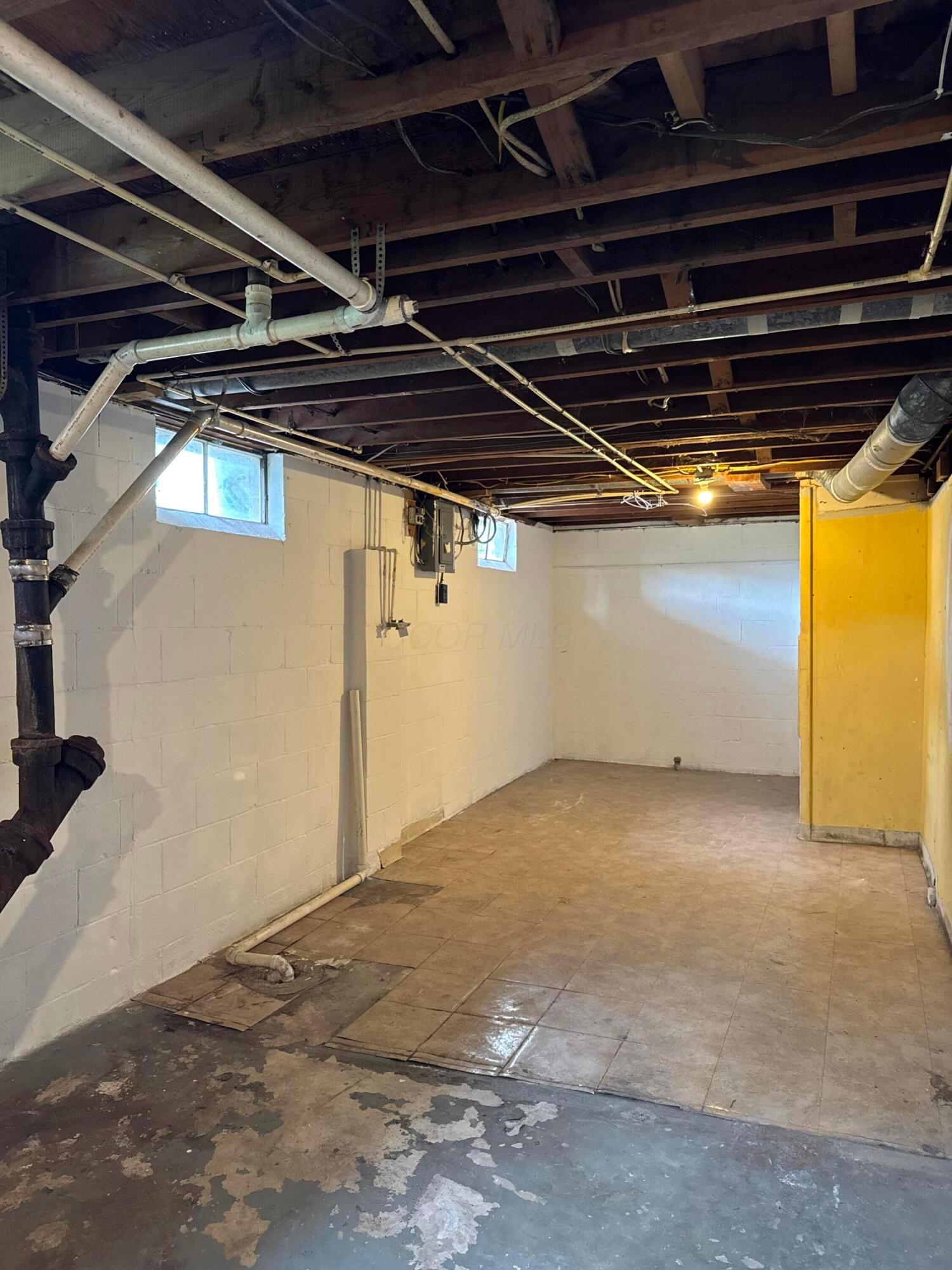 2480 Vanderberg Avenue Property Photo 17