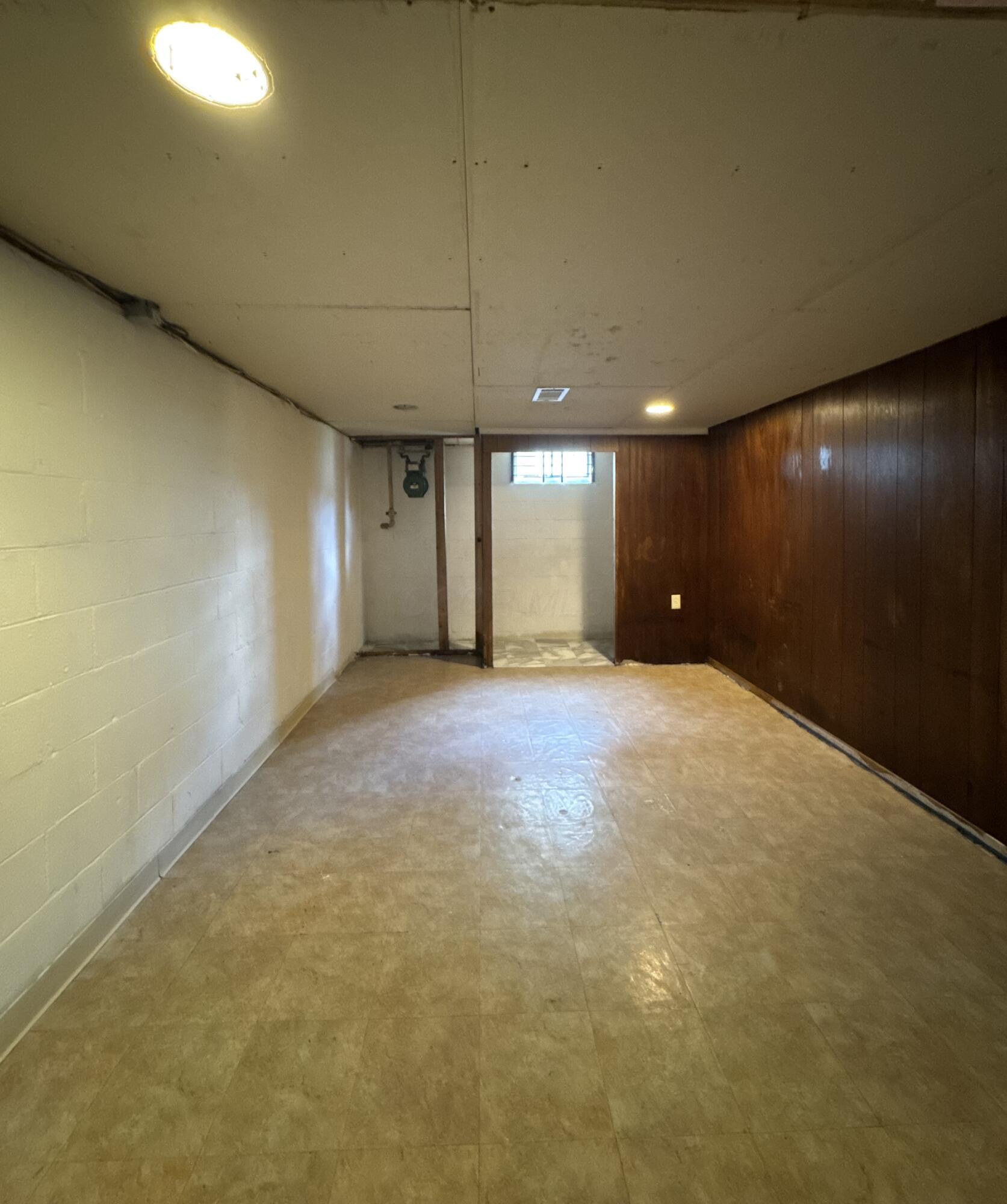 2480 Vanderberg Avenue Property Photo 21