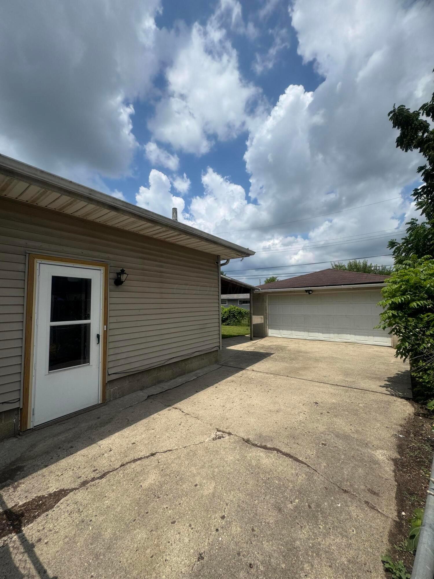 2480 Vanderberg Avenue Property Photo 25