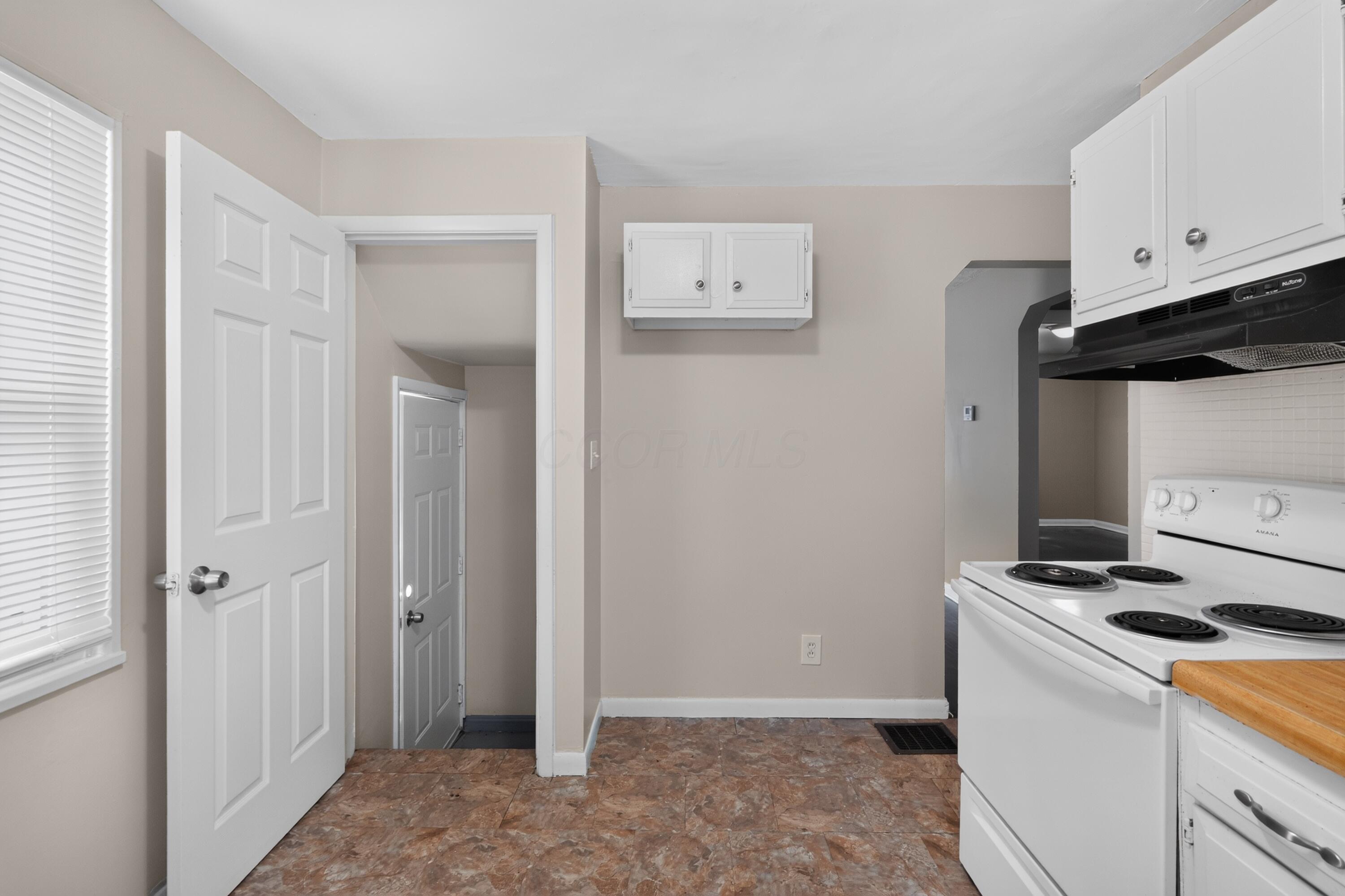 852 S Hampton Road Property Photo 11
