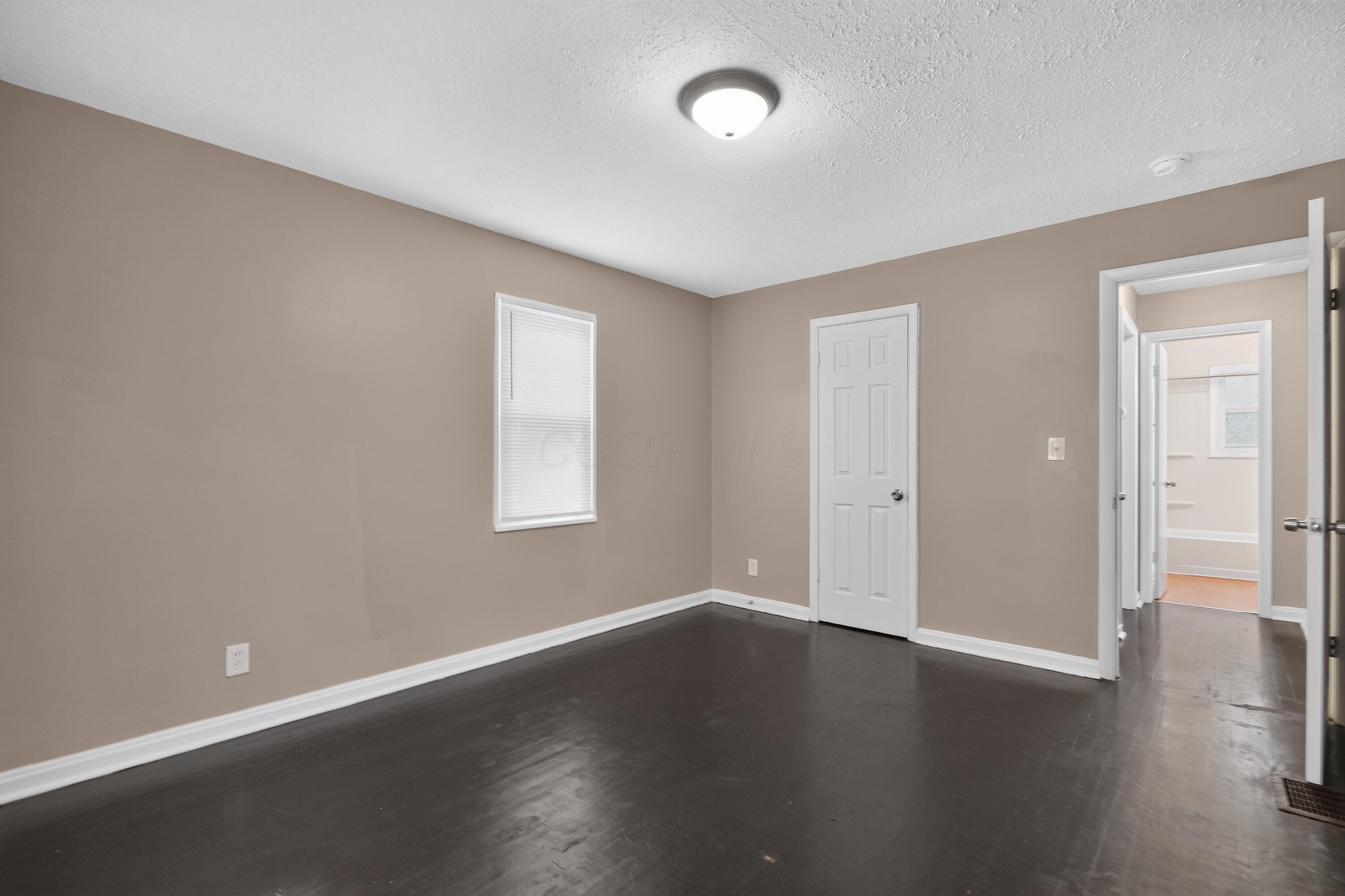852 S Hampton Road Property Photo 18