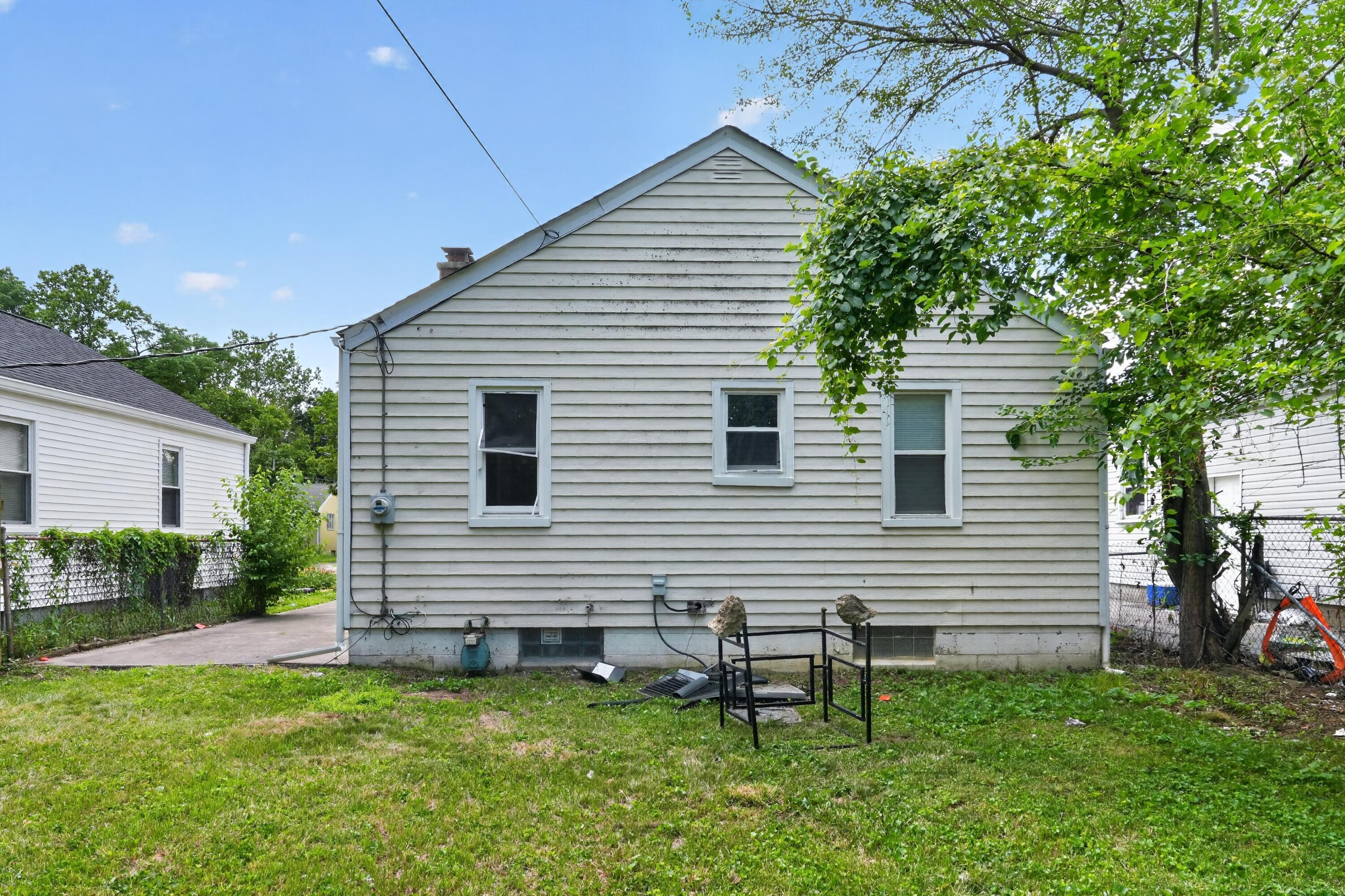852 S Hampton Road Property Photo 29