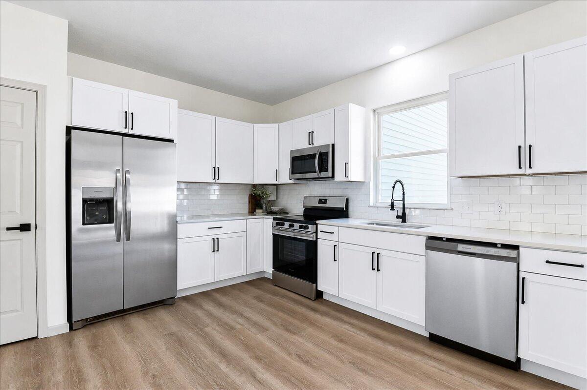 1091 Eberton Avenue Property Photo 11