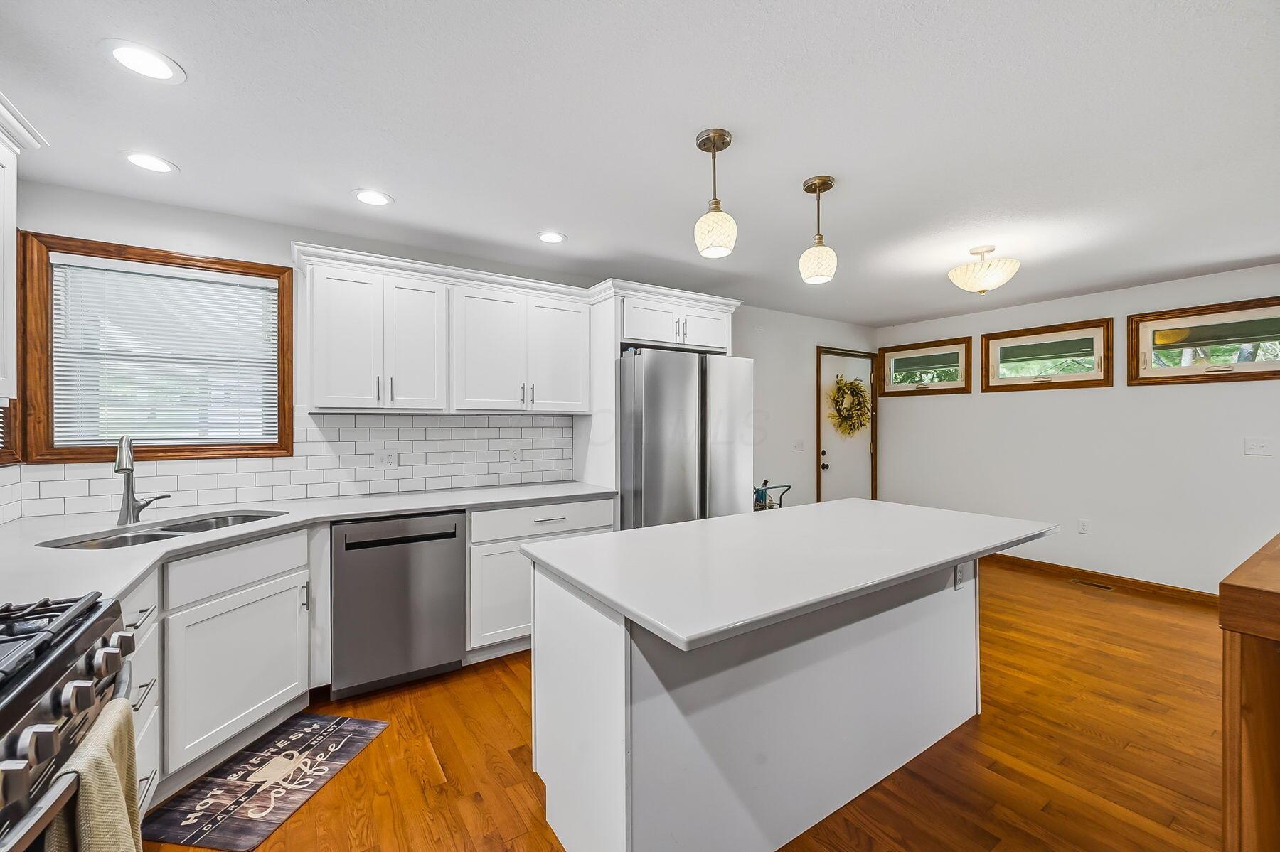 1109 N Park Street Property Photo 2