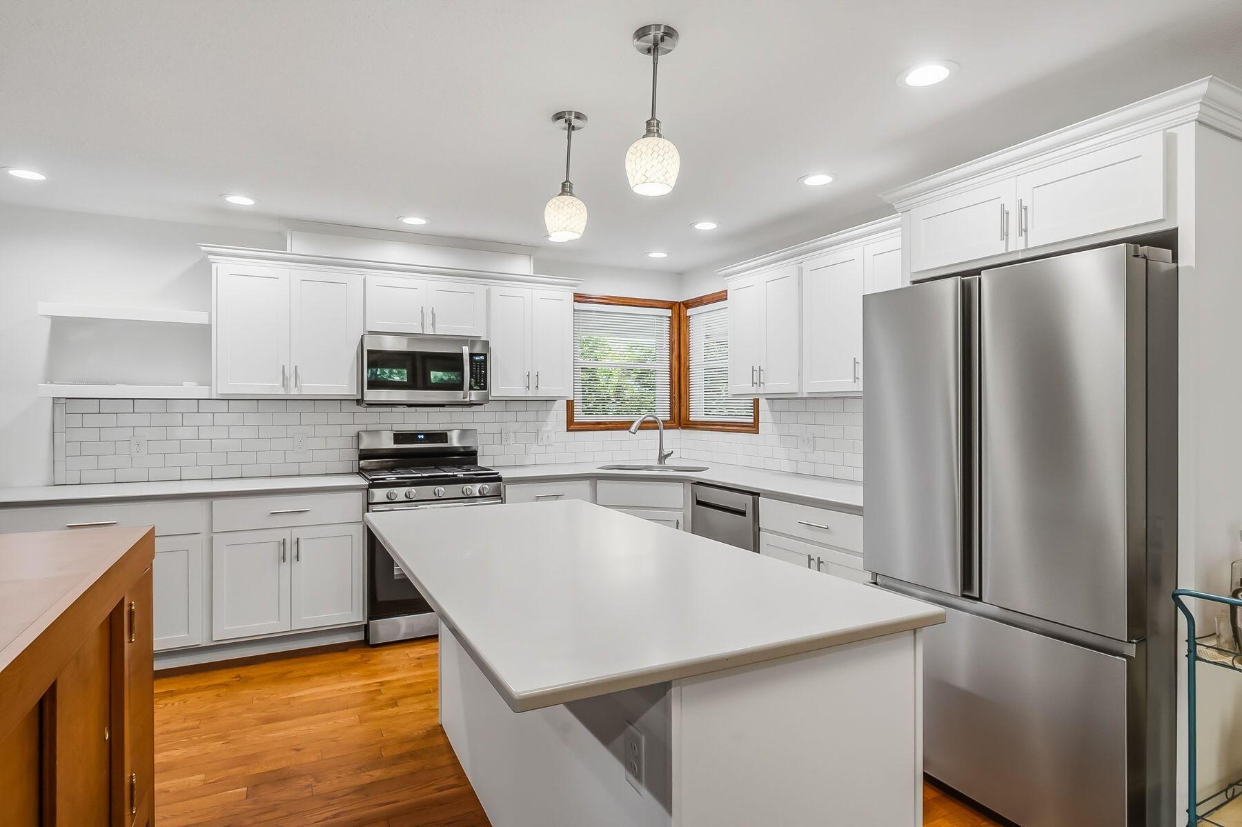 1109 N Park Street Property Photo 3