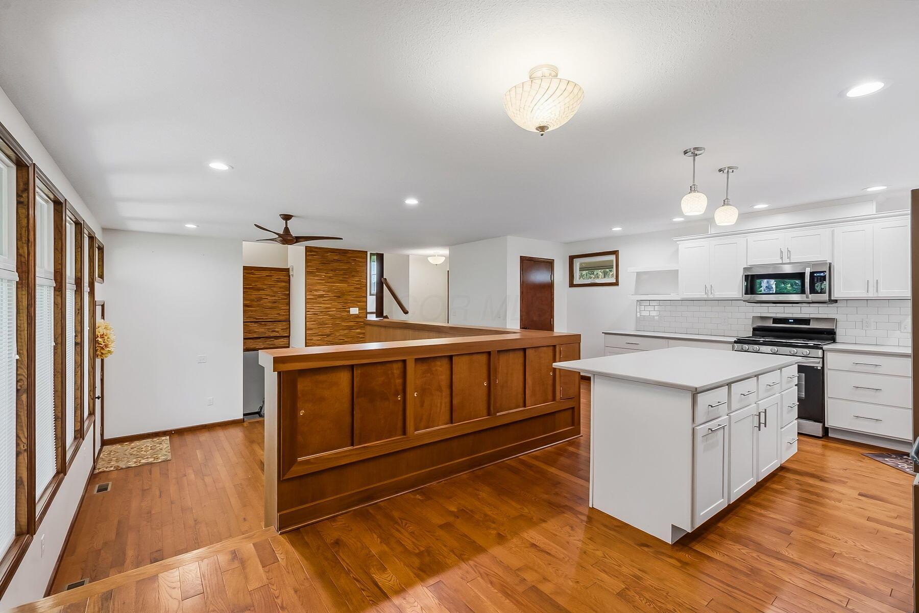 1109 N Park Street Property Photo 7