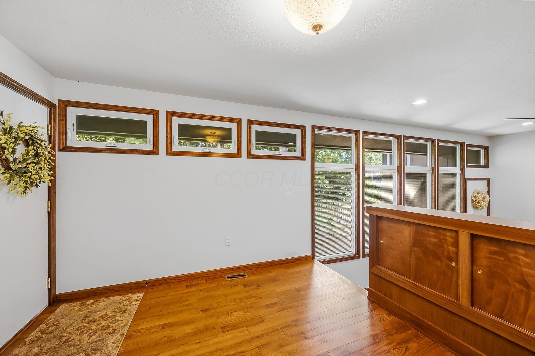 1109 N Park Street Property Photo 11