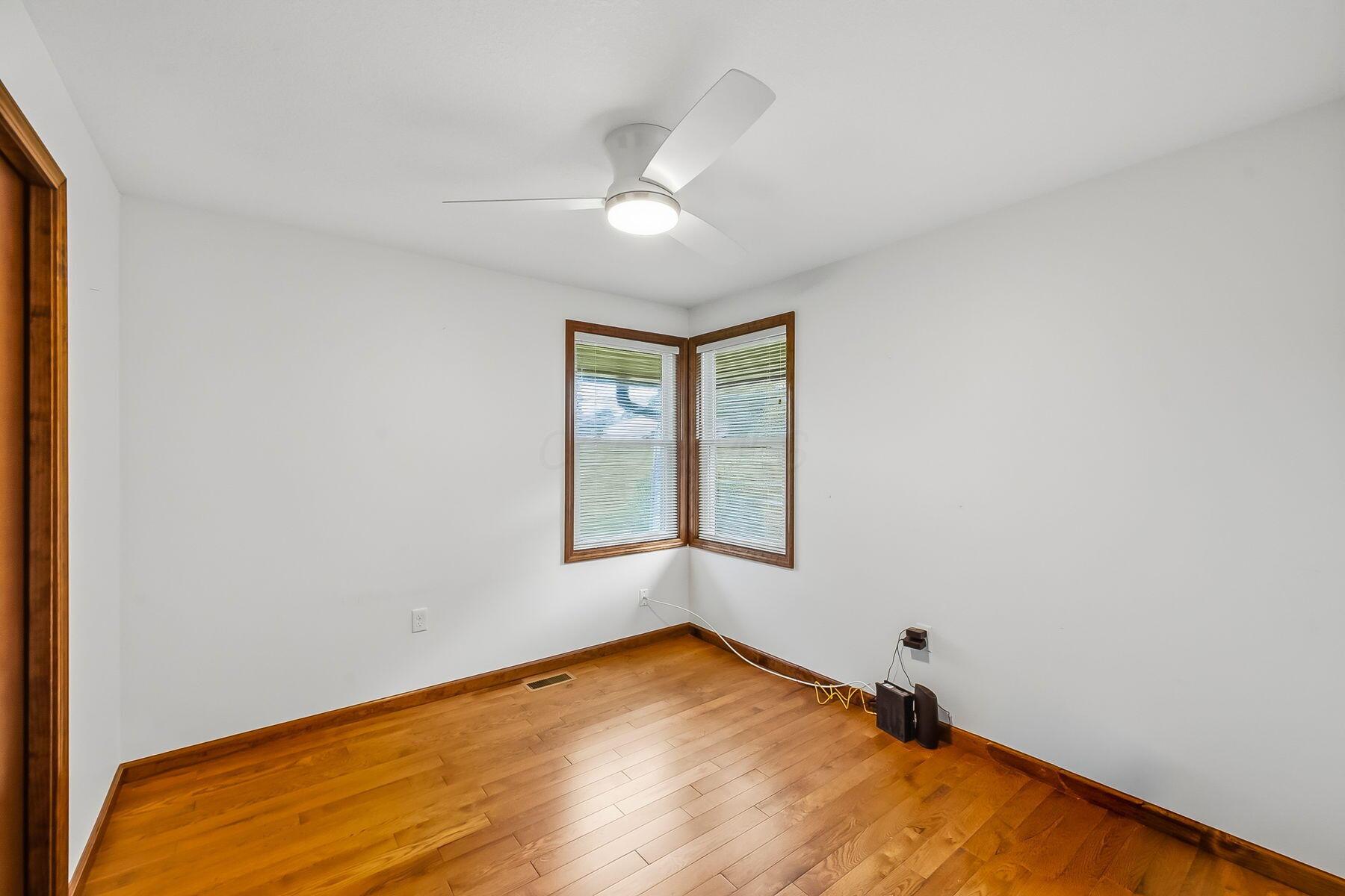 1109 N Park Street Property Photo 23