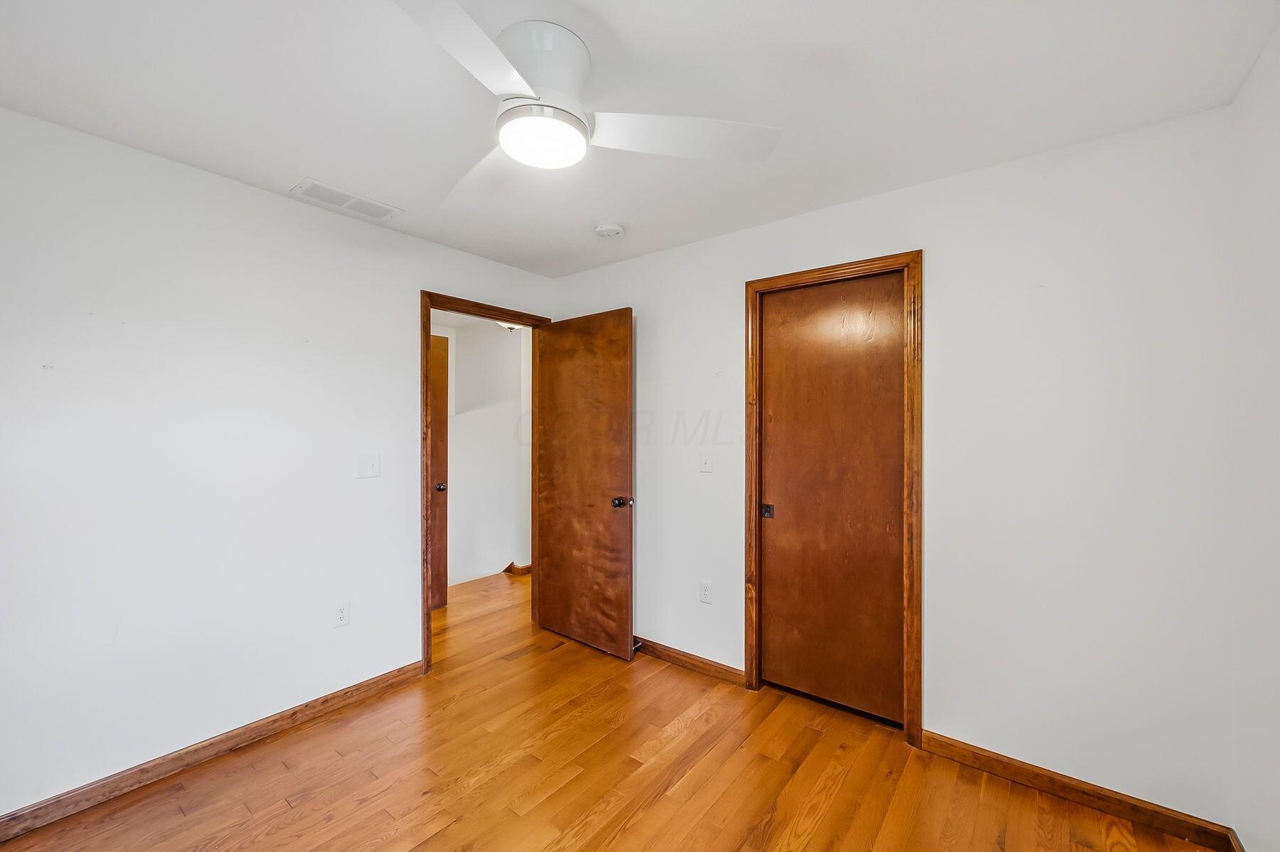 1109 N Park Street Property Photo 30